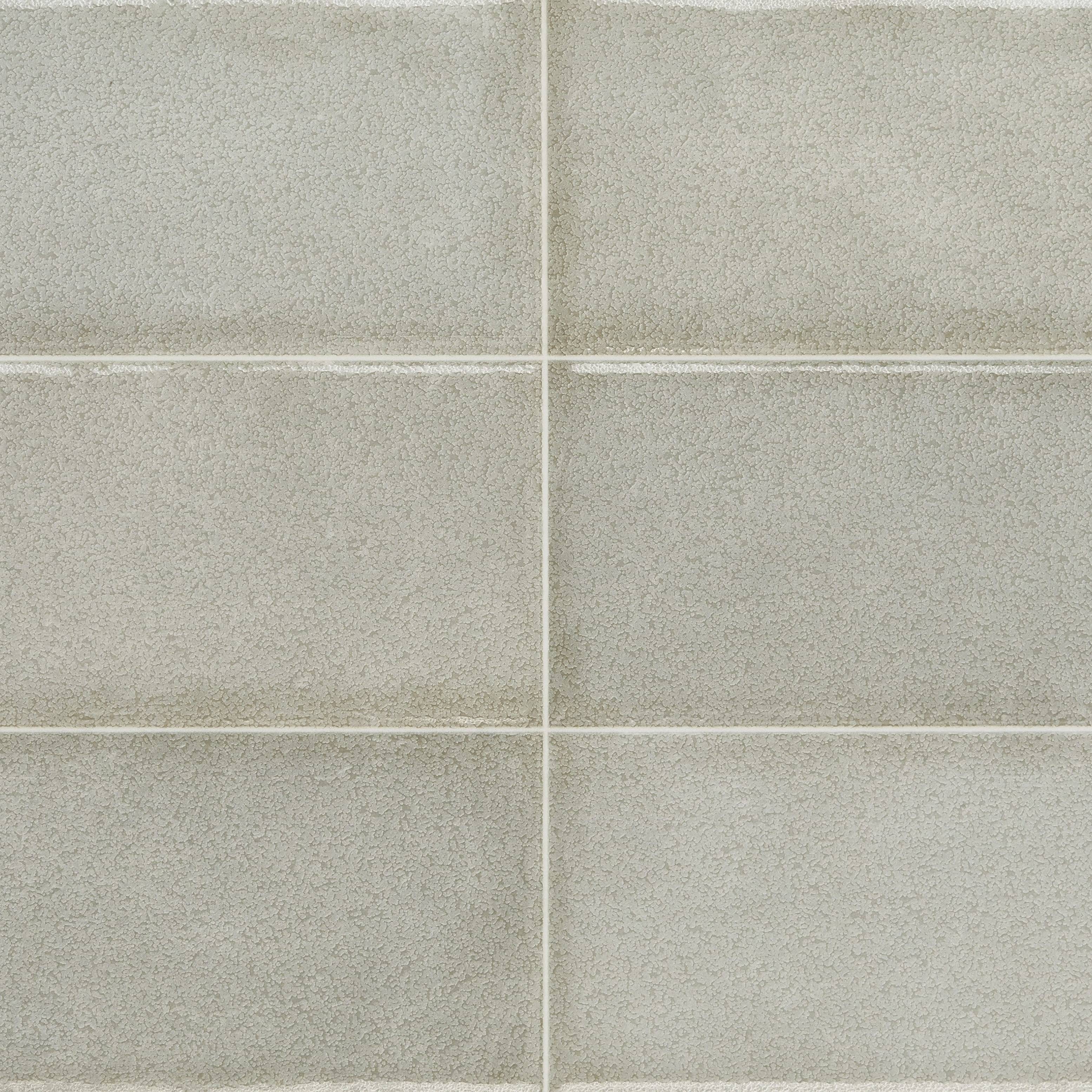 Lustrous Luminary Emerald Radiance