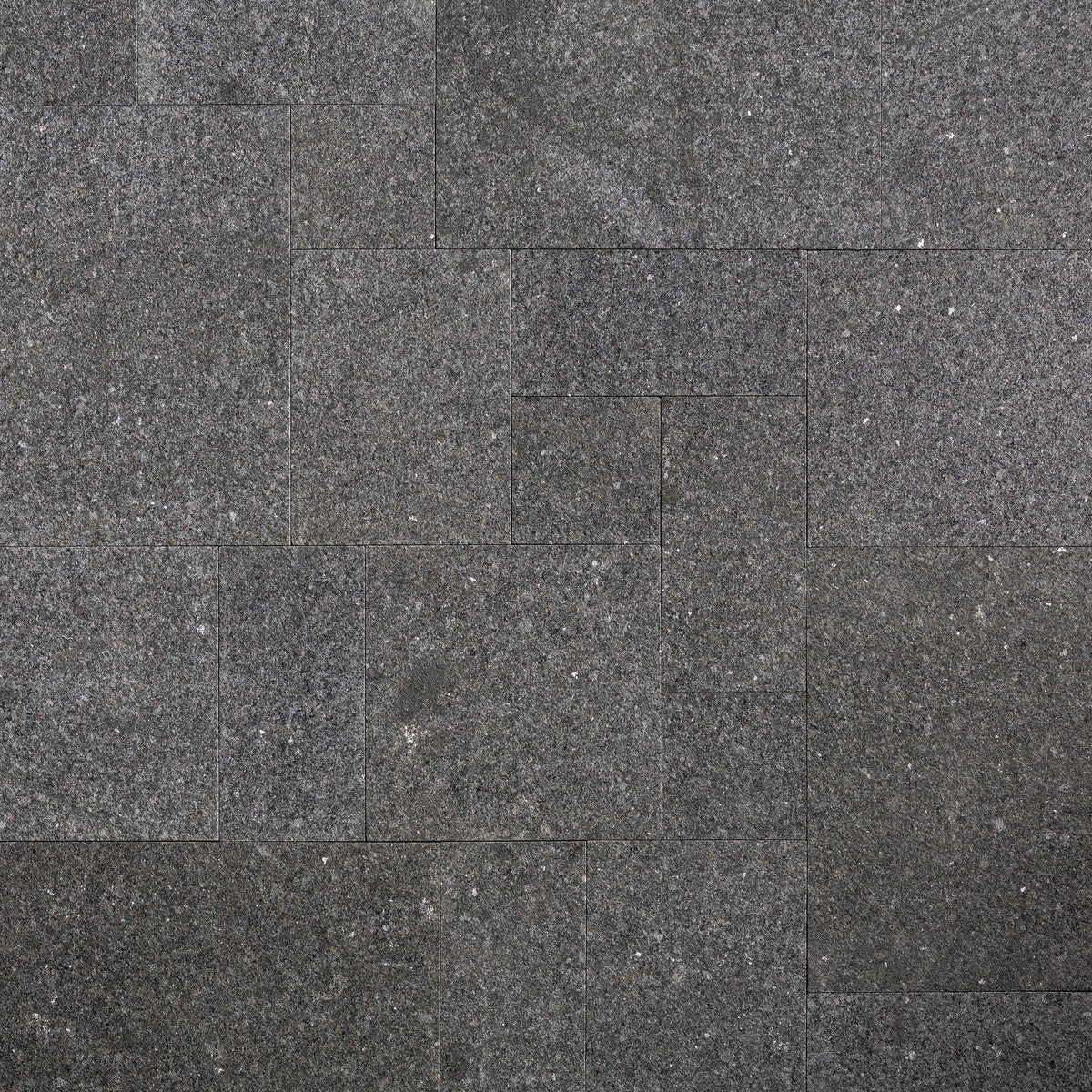 Old World Signature Flagstone Midnight Paving Stone stone veneer by Old World Flagstone
