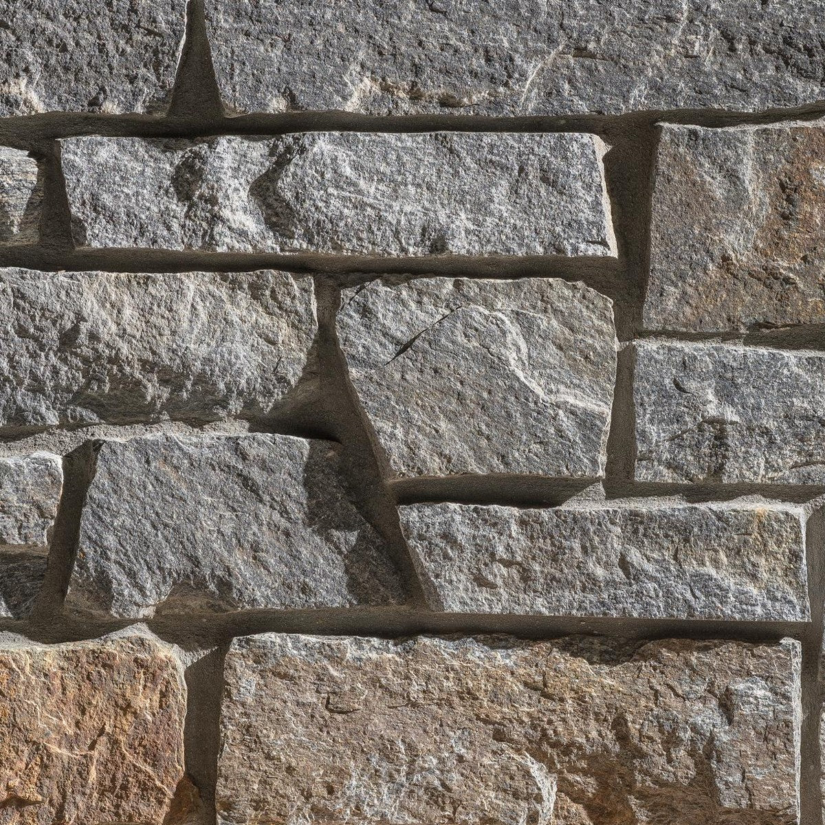 Old World Ledgestone Cortland Stone Veneer stone veneer by Old World Veneer