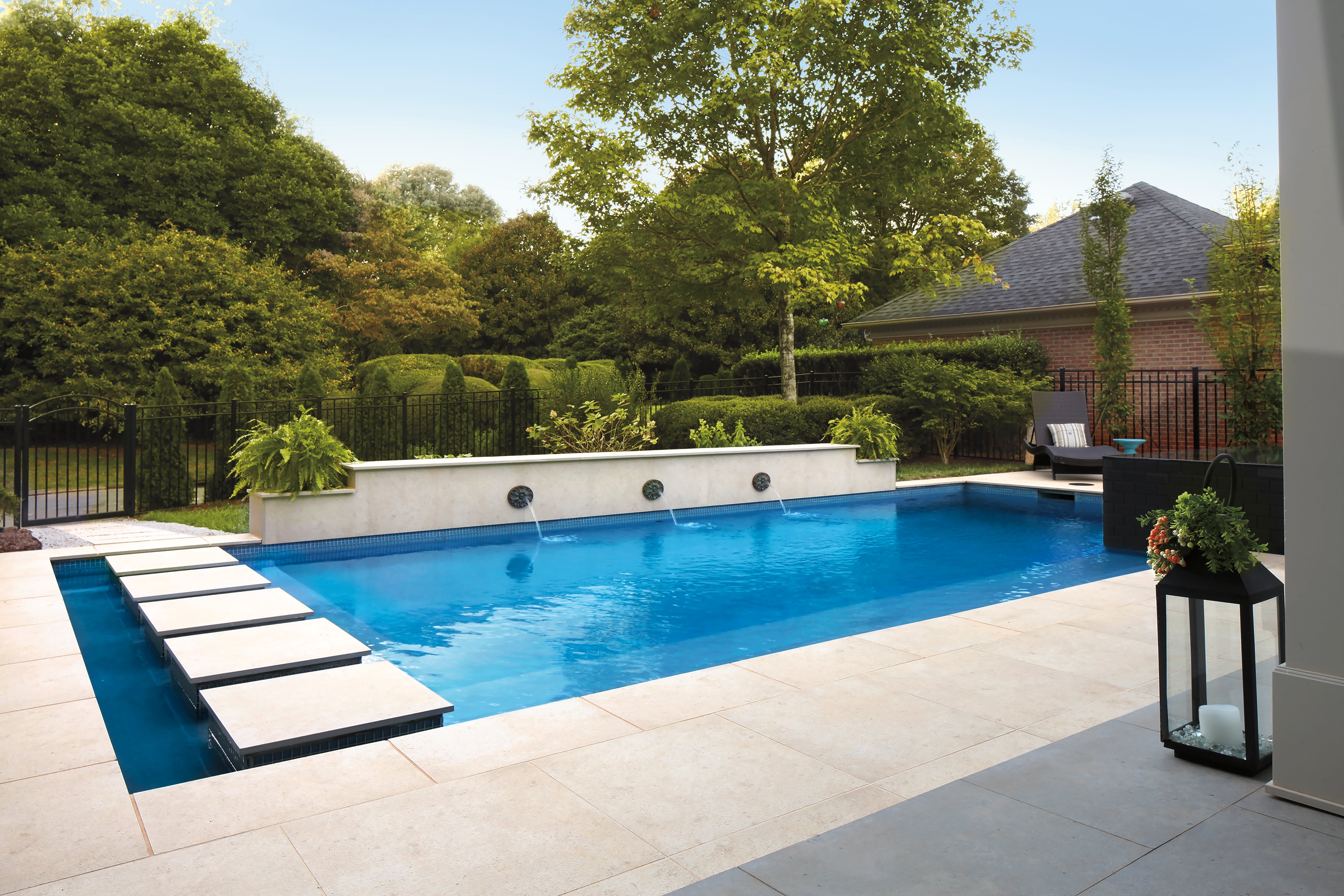 OUTDOOR EARTH: Moon White Paving Tile (24"x24"x20-mm | grip)