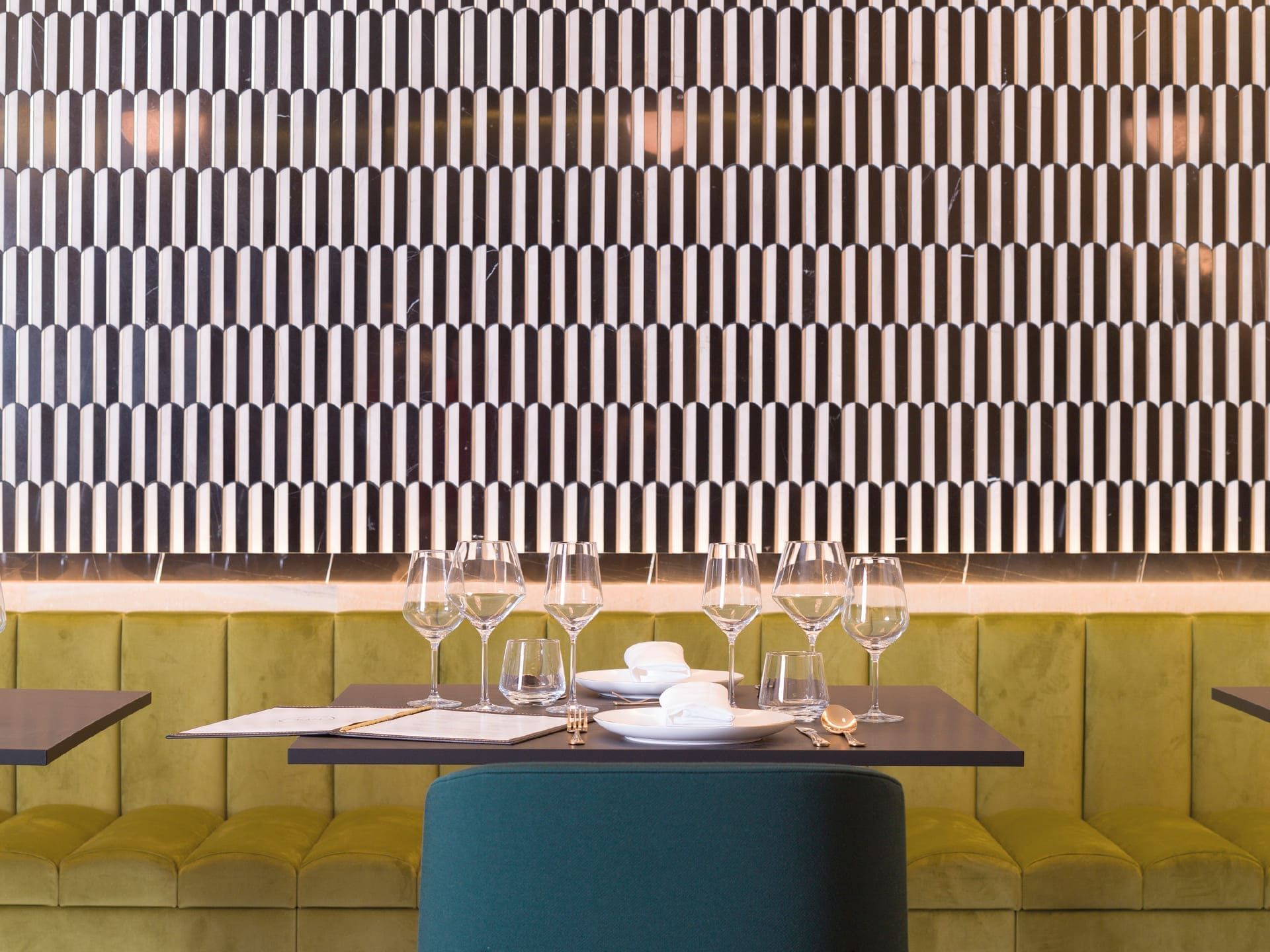 Piano Black&White Mosaic (12x12x10-mm | gloss)