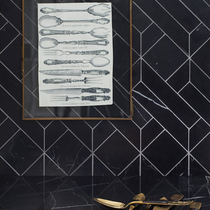 FRENCH PARQUET : Fontainebleau Parquet Mosaic (honed | 4"x7"x1/2" | straight cut)