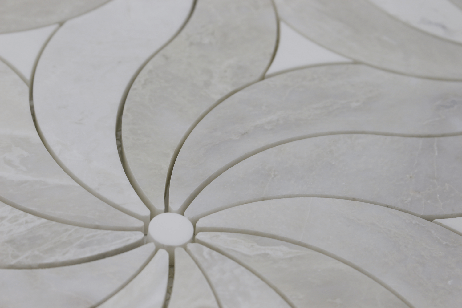 BIANCO VENATO: Iceberg Marble Deste Mosaic (8 13/16"x17 1/4"x3/8" | polished)