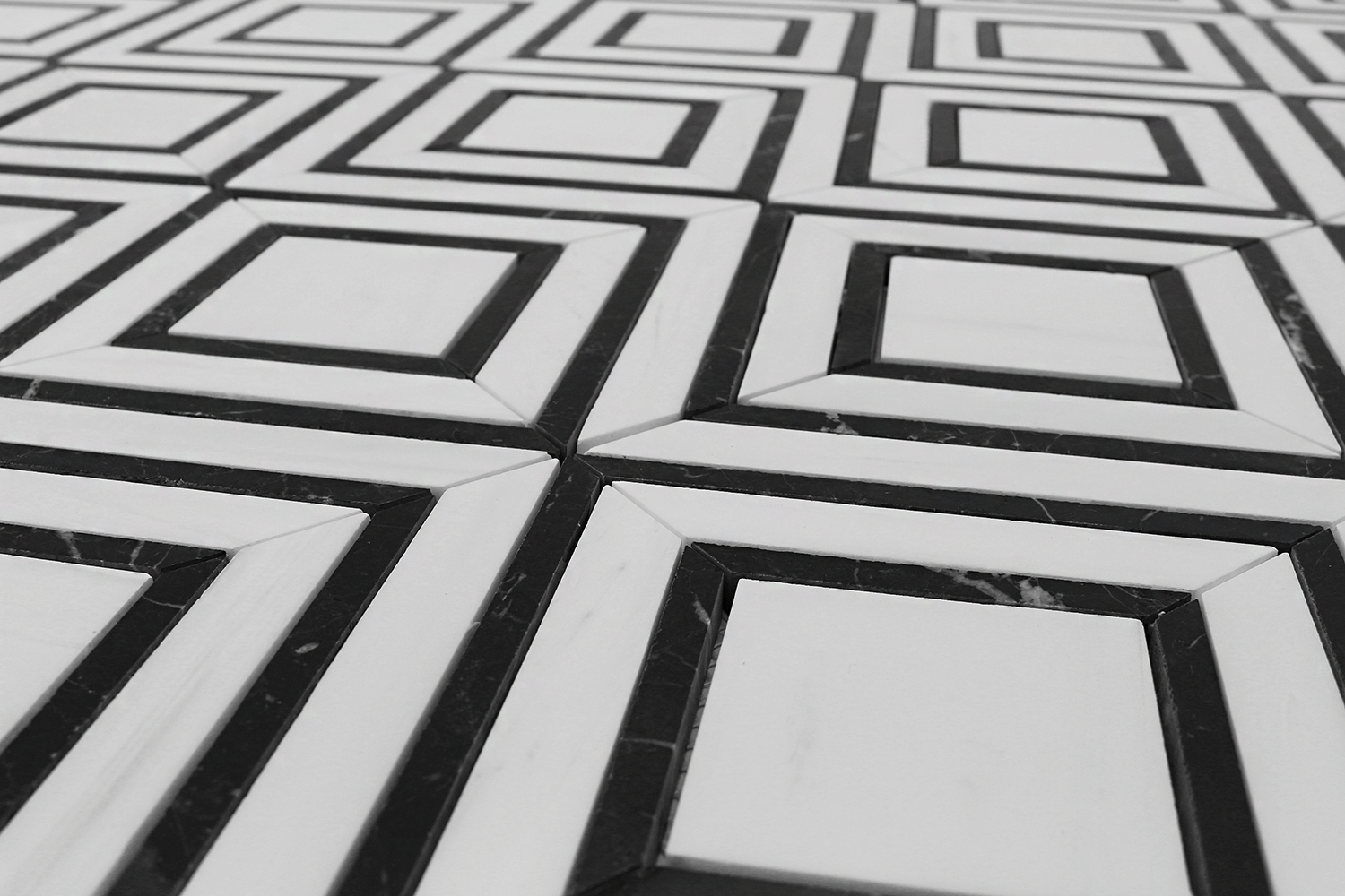 BIANCO VENATO: Taurus Black Marble Maze Mosaic (11 1/16"x13 7/16"x3/8" | polished)