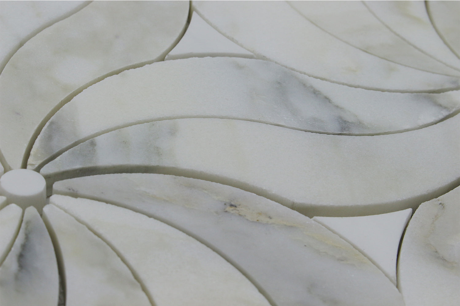 BIANCO VENATO: Calacatta Olive Marble Deste Mosaic (8 13/16"x17 1/4"x3/8" | polished)