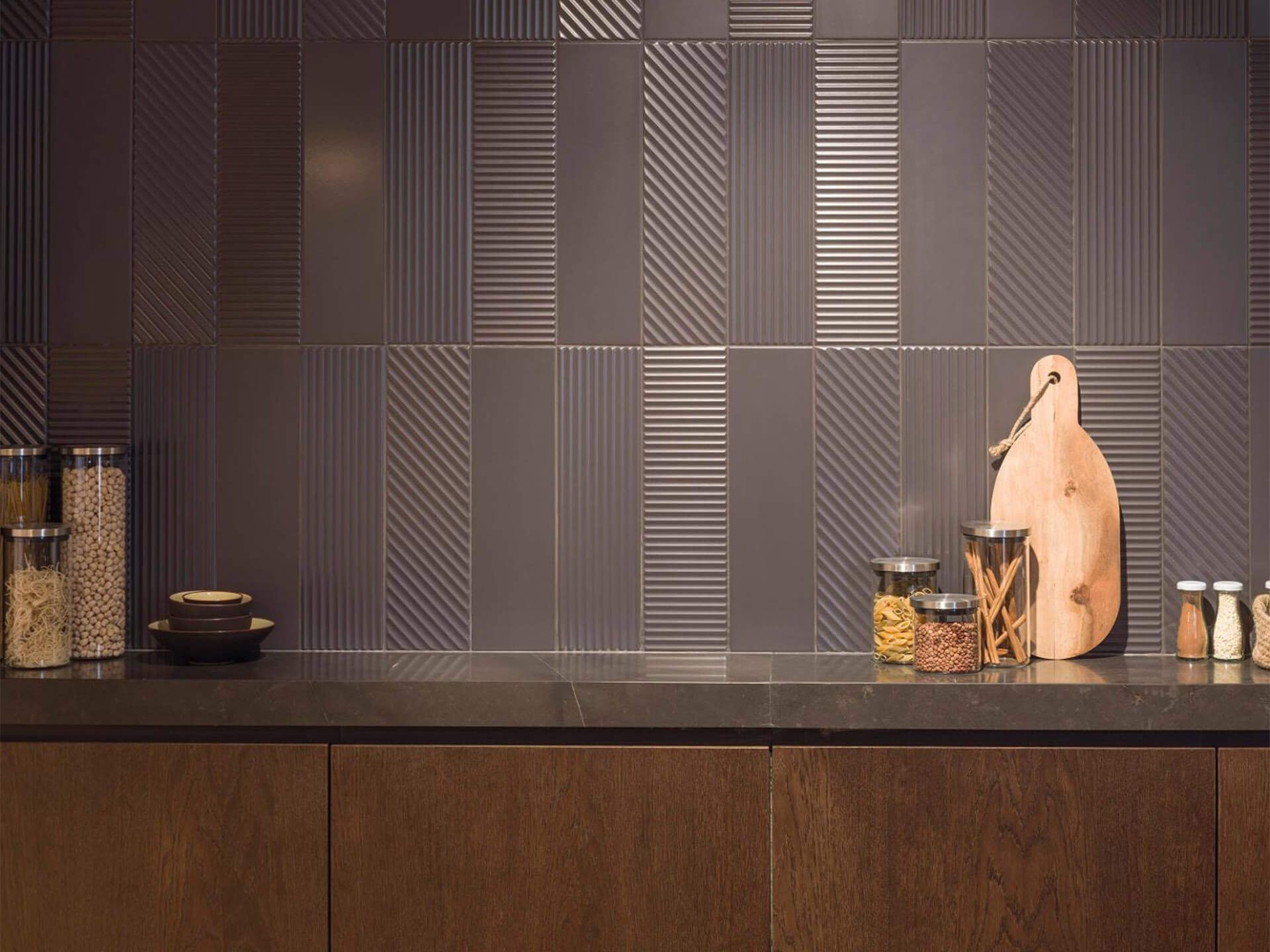 Trend Dark Deco Wall Tile (5x17x9.5-mm | matt)