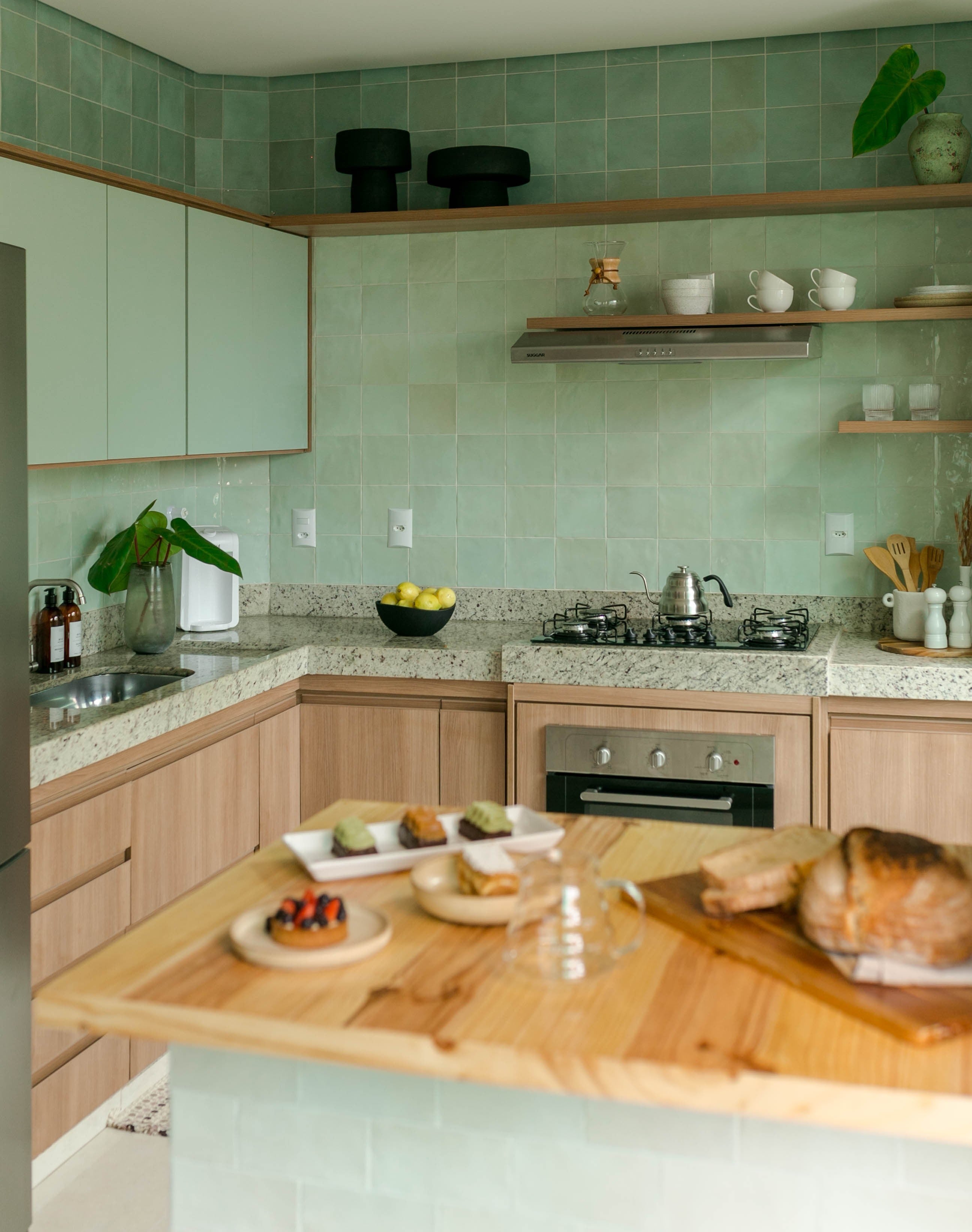 CHROMATIC SYMPHONY: Seaside Sonata Field Tile (6"x6"x9-mm | glossy | pressed)