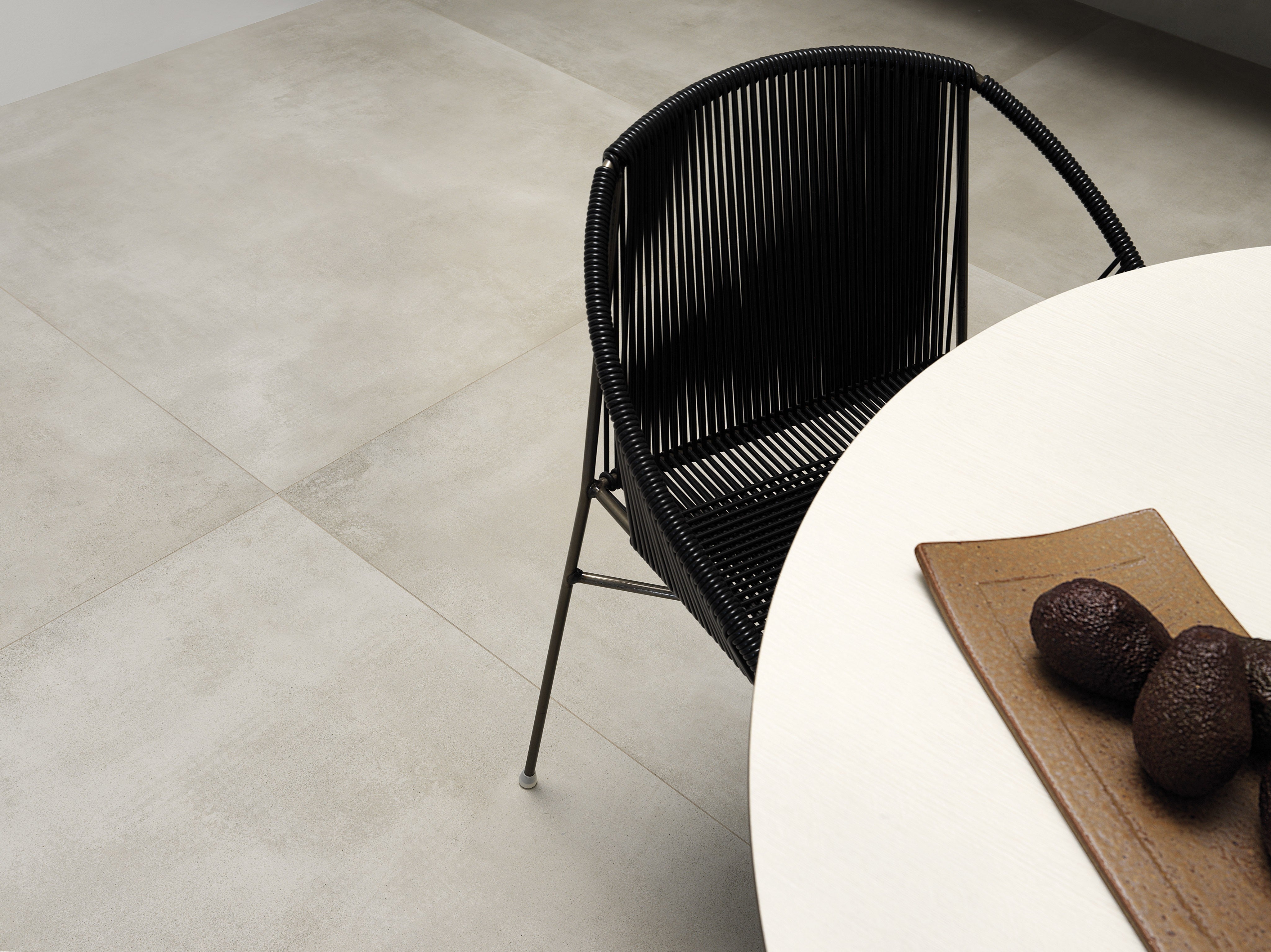 URBAN METROPOLIS: Concrete Metropolis Field Tile (48"x48"x9-mm | natural | rectified)