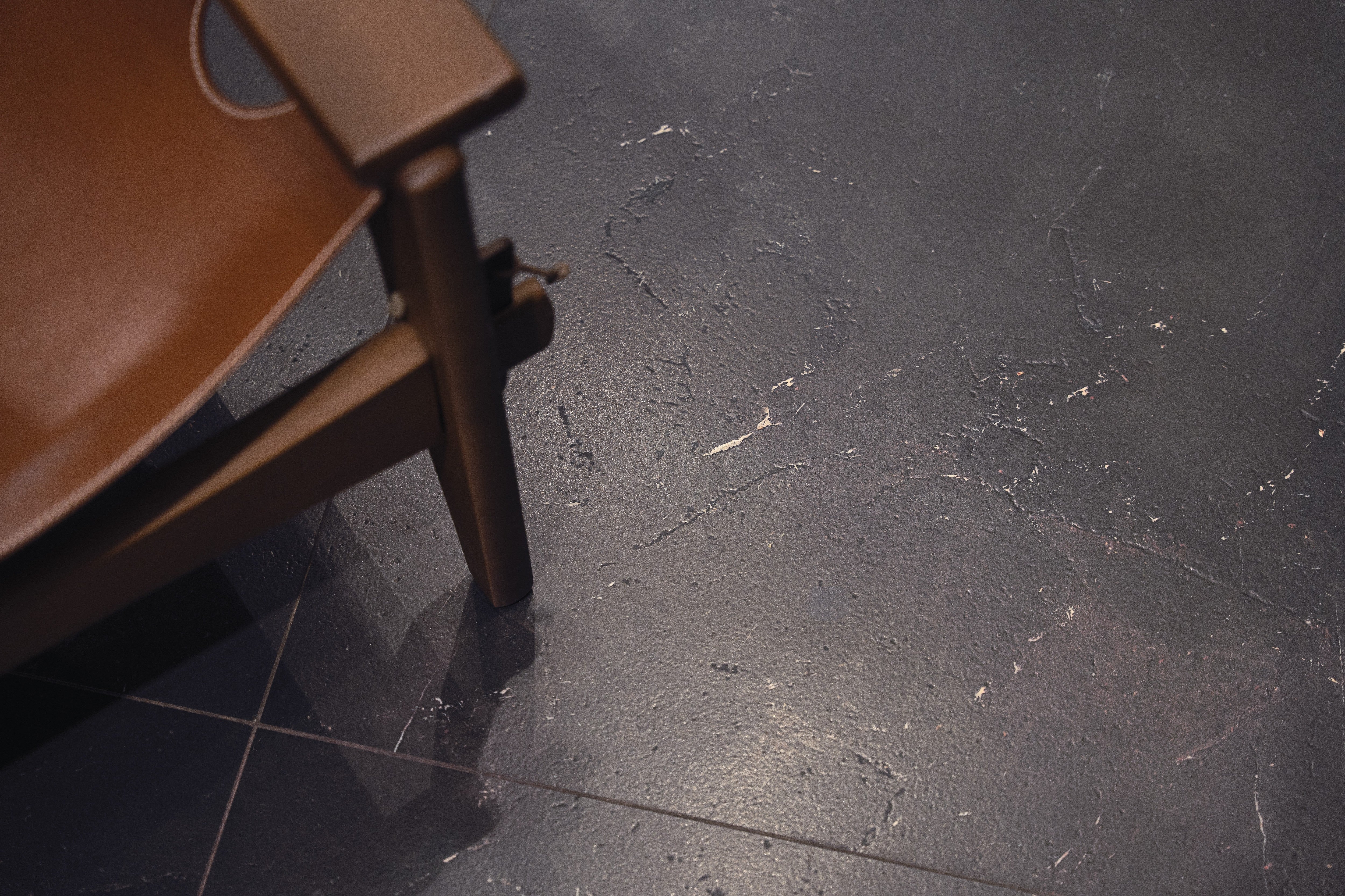 URBAN SILHOUETTE: City Shadow Field Tile (24"x48"x8.5-mm | natural | rectified)