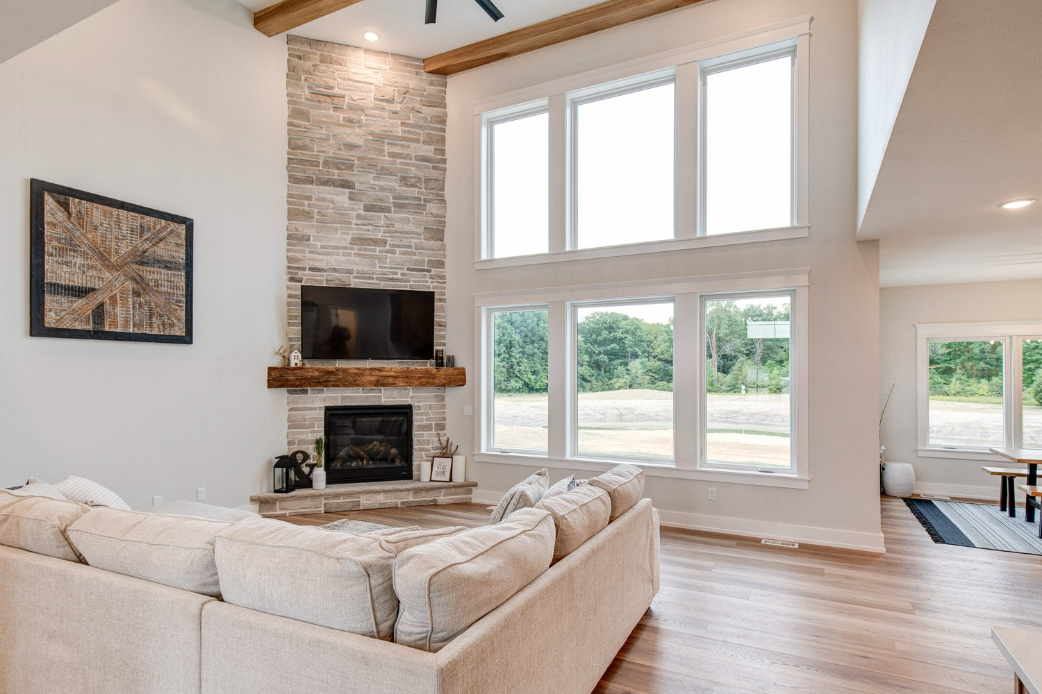 Country Ledgestone Wheaton wall panels by Cultured Stone, primary product image. Premium stone veneer for exterior and interior walls.