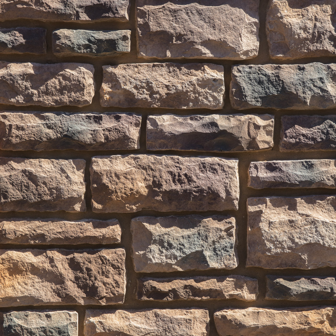 Limestone Pennsylvania wall panels by Dutch Quality, primary product image. Premium stone veneer for exterior and interior walls.
