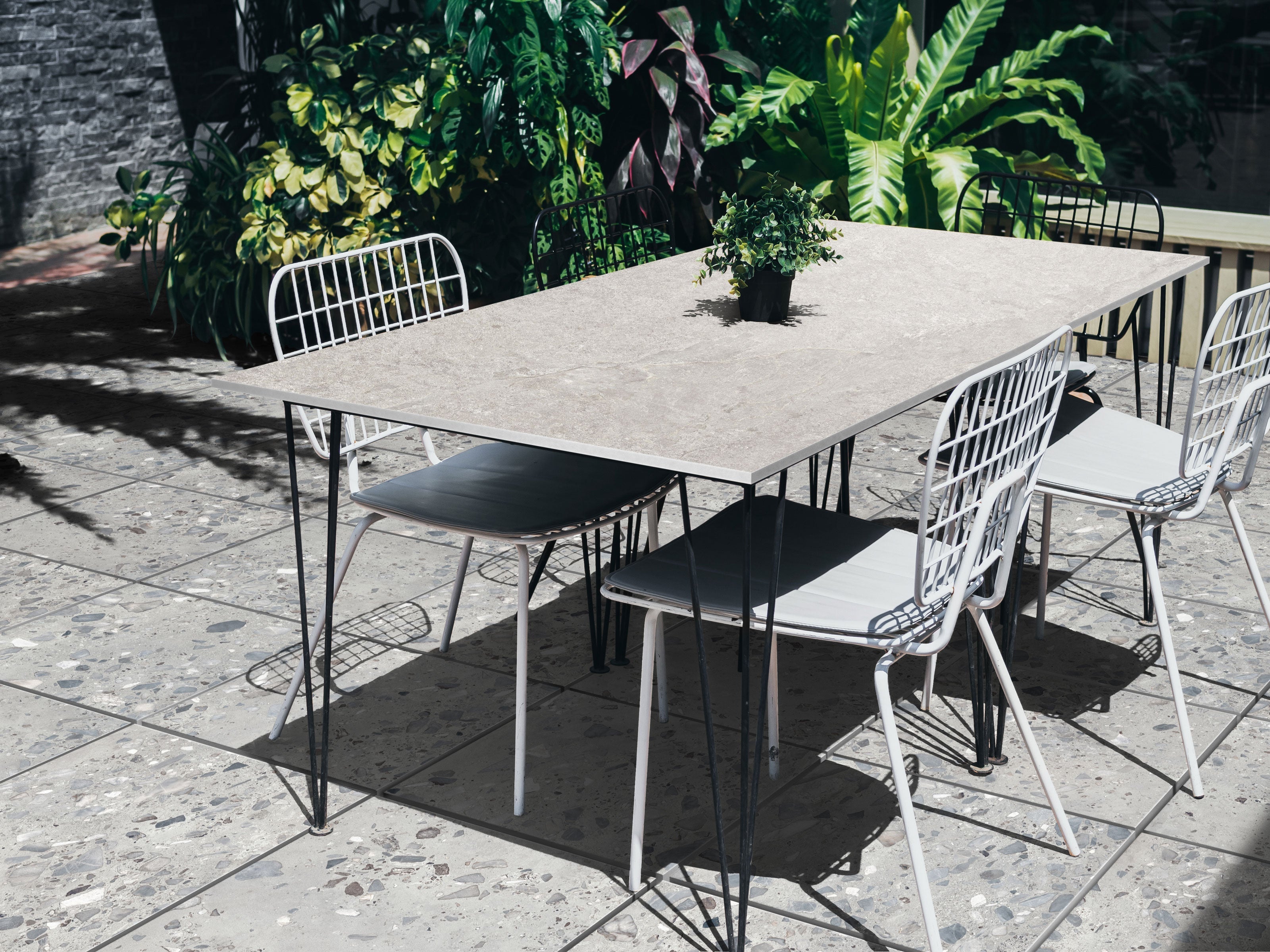 EARTHEN: Cobblestone Paving Tile (24"x24"x20-mm | grip)