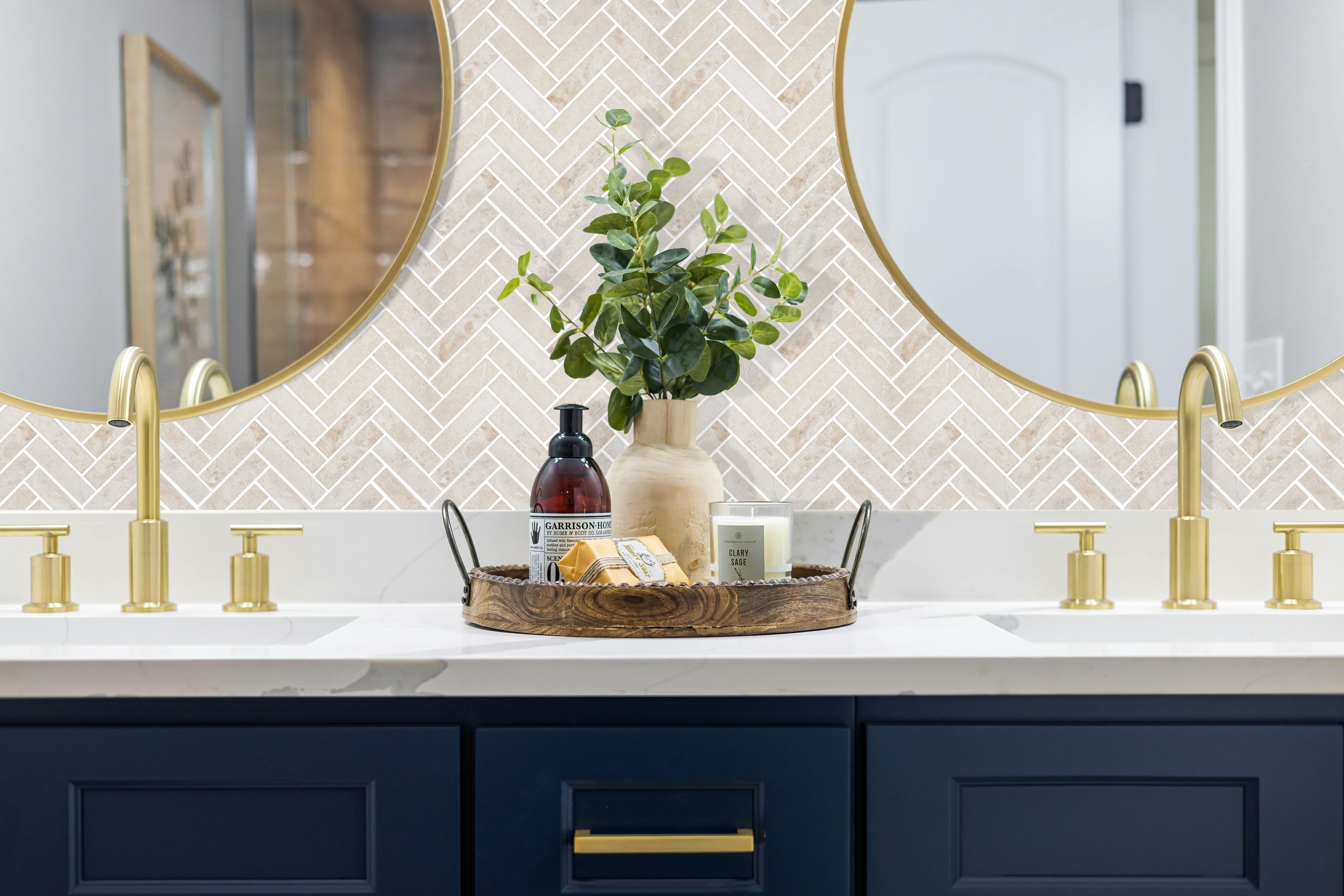VANILLA ROYALE: 1X4 Herringbone Marble Field Mosaic (11 3/8"X12 1/2"X3/8" | Honed)