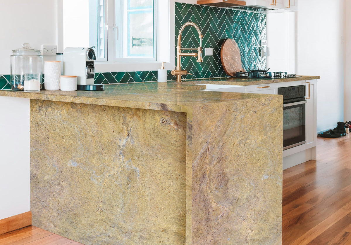 Artemis Polished Marble Slab Random 1 1/4 (SL90024)