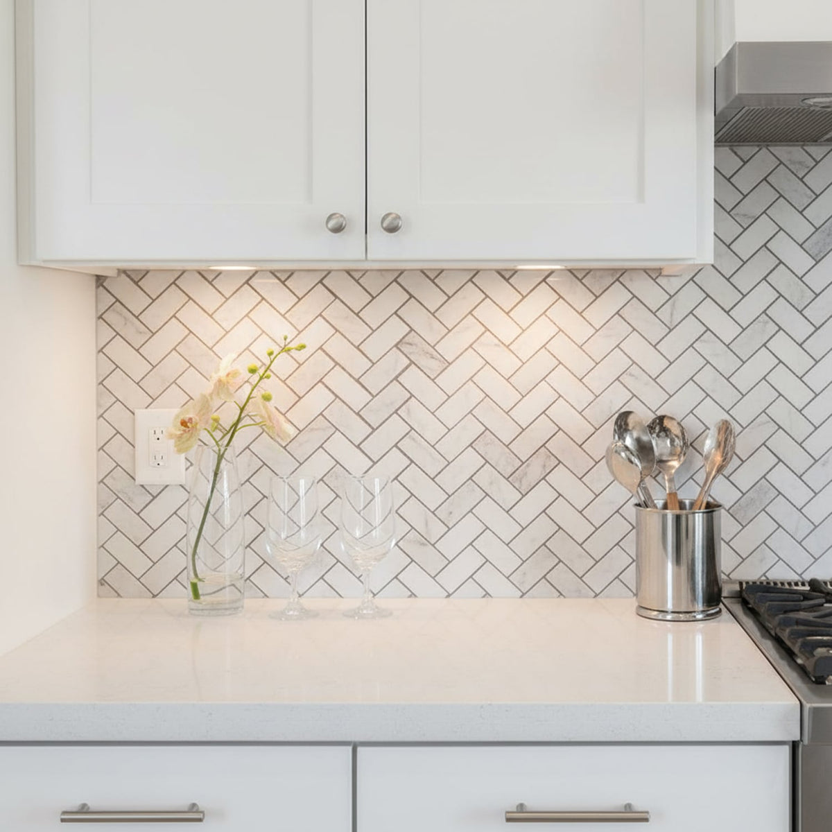 Avalon Polished Herringbone 1Γ2 Marble Mosaics 11Γ11 (MS01466)