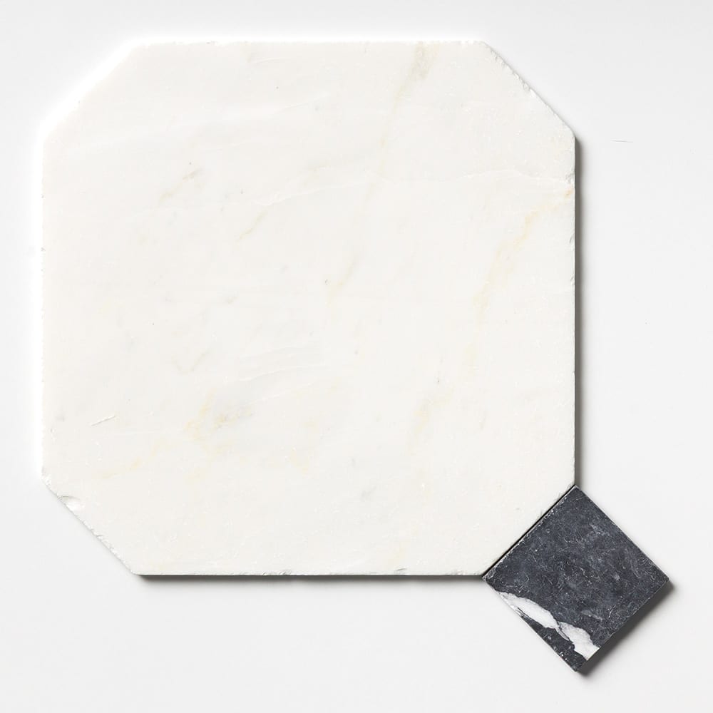 Black, Calacatta Amber Tumbled Marble Tile 16×16 Image