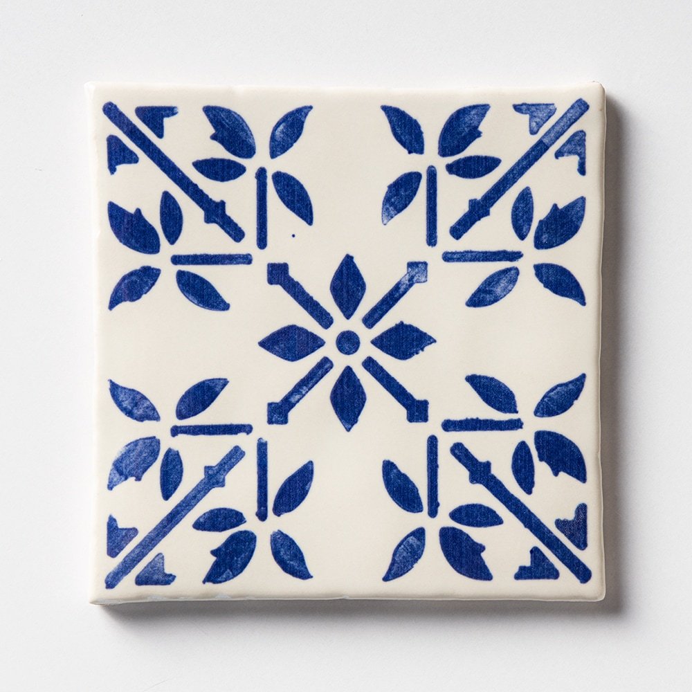Dauphine Glossy Ceramic Tile 6×6 Image