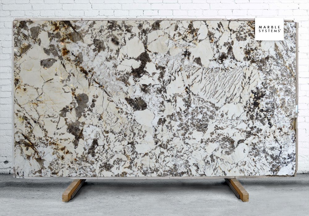 Alpinus Polished Granite Slab Random 1 1/4 Image