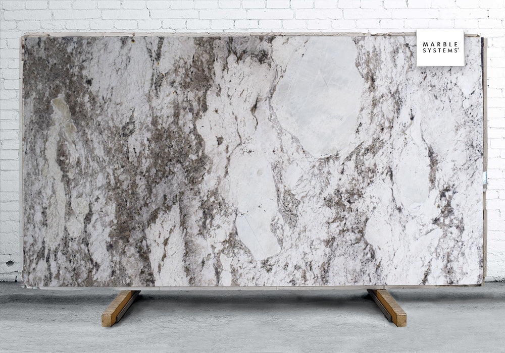 Colonial Dream Polished Granite Slab Random 1 1/4 Image