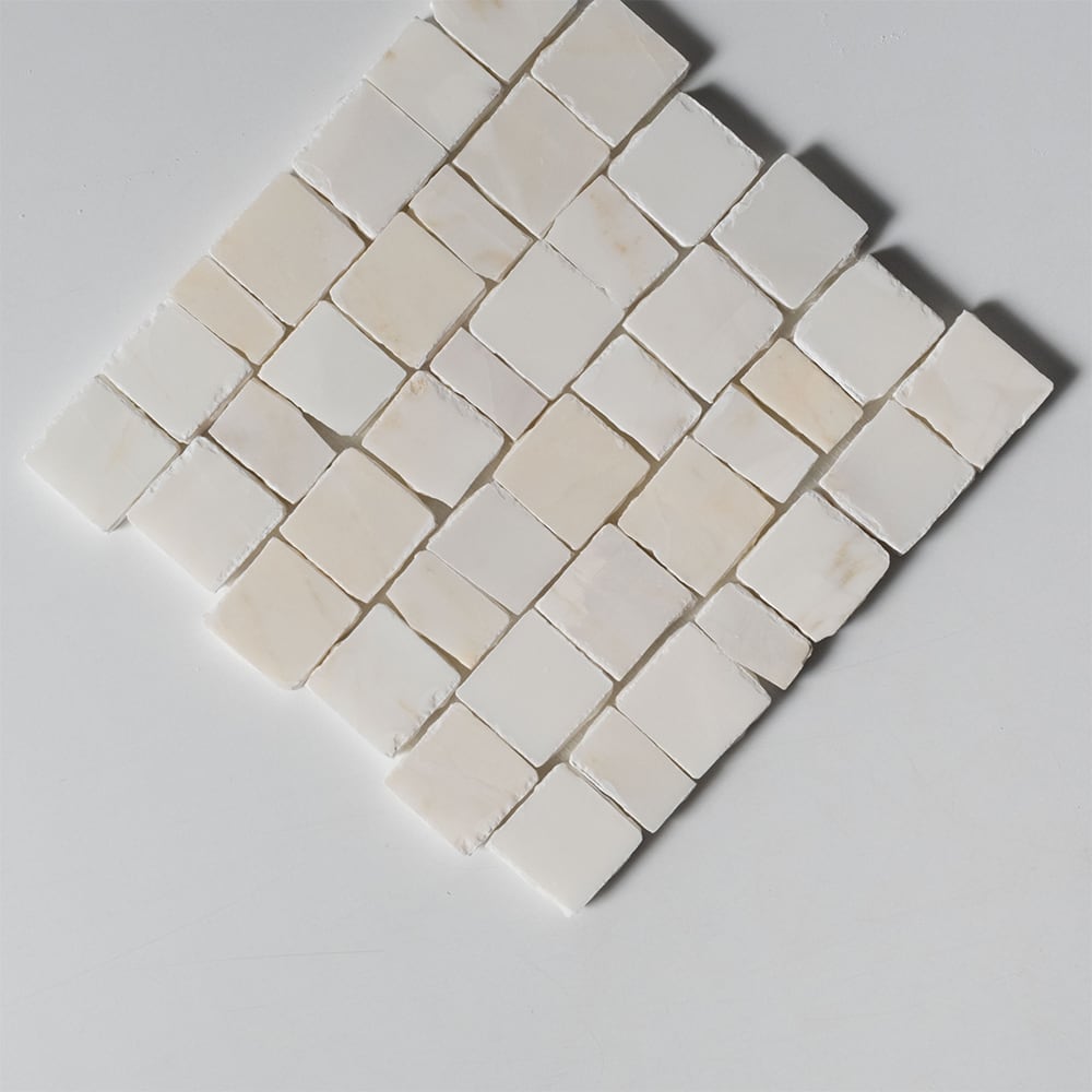 Calacatta Amber Honed Hand Clipped Staggered Joint 2xfl Marble Mosaics Random (MS02841)