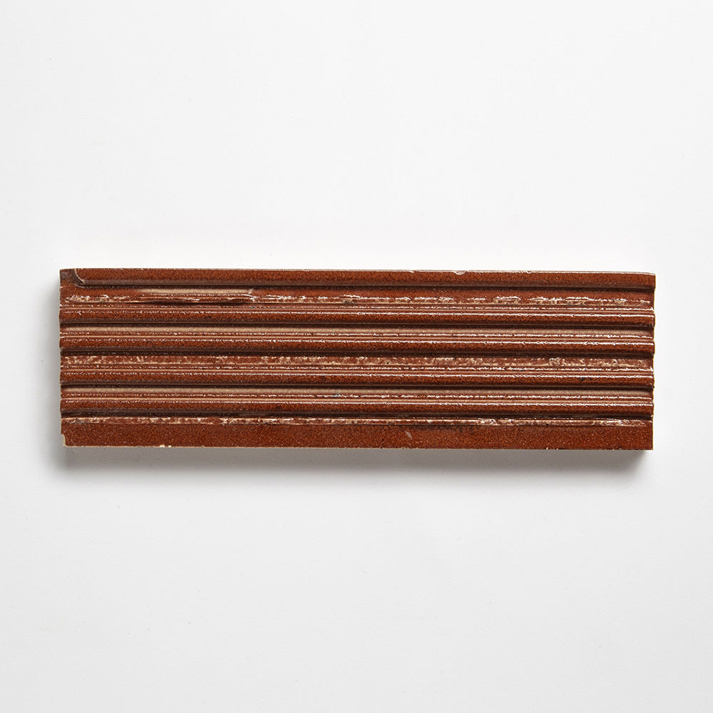 Granada Leather Fluted Thin Brick Tile 2 1/4×7 9/16 Image