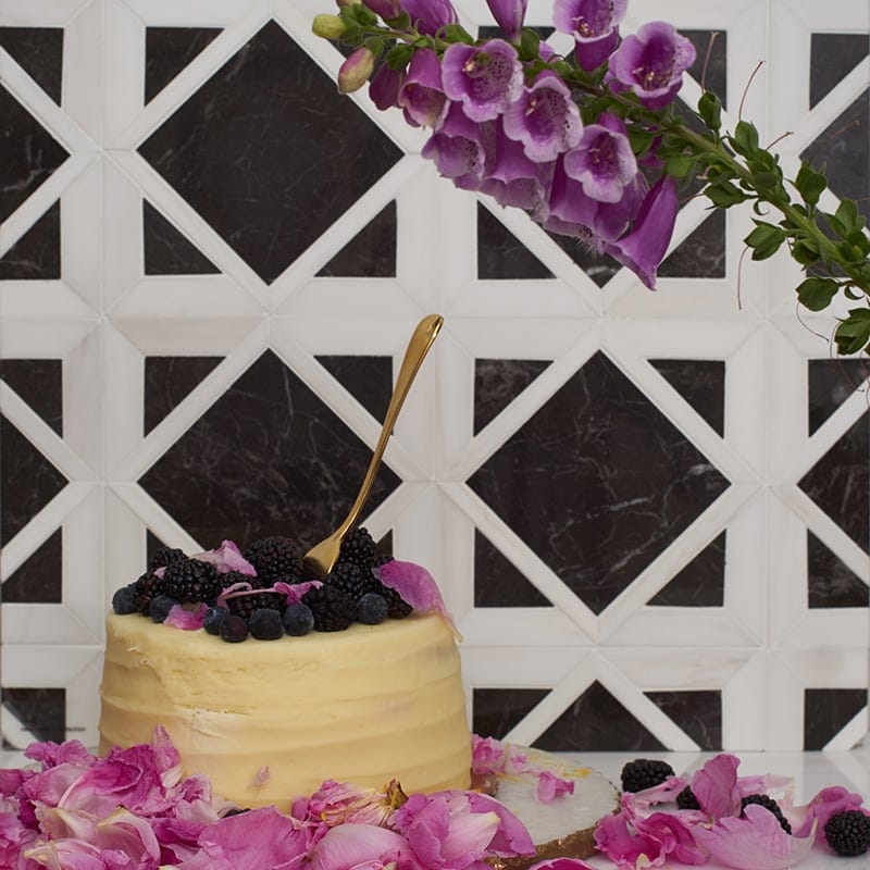 Snow White, Black Multi Finish Kent Marble Mosaic 13 9/16Γ13 9/16 (MS01505)