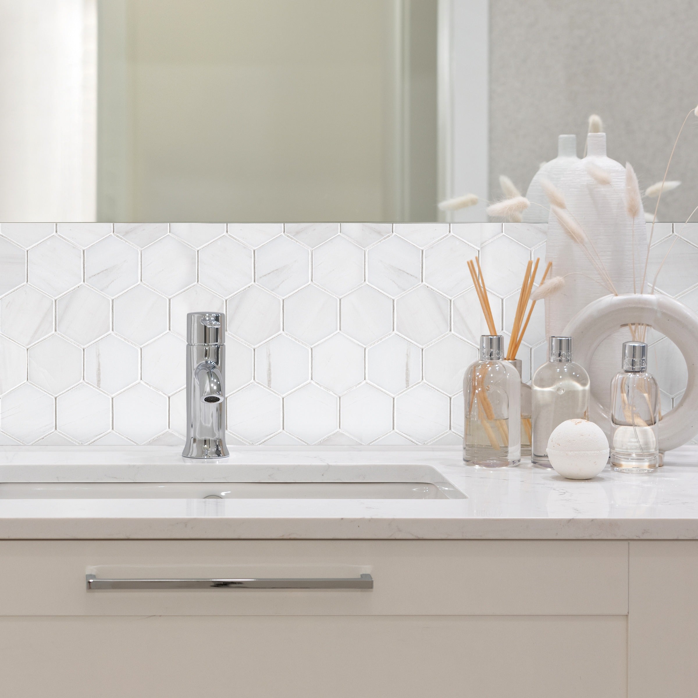 BIANCO DOLOMITE: Hexagonal Mosaic (11 3/4"×12"×3/8" | polished)