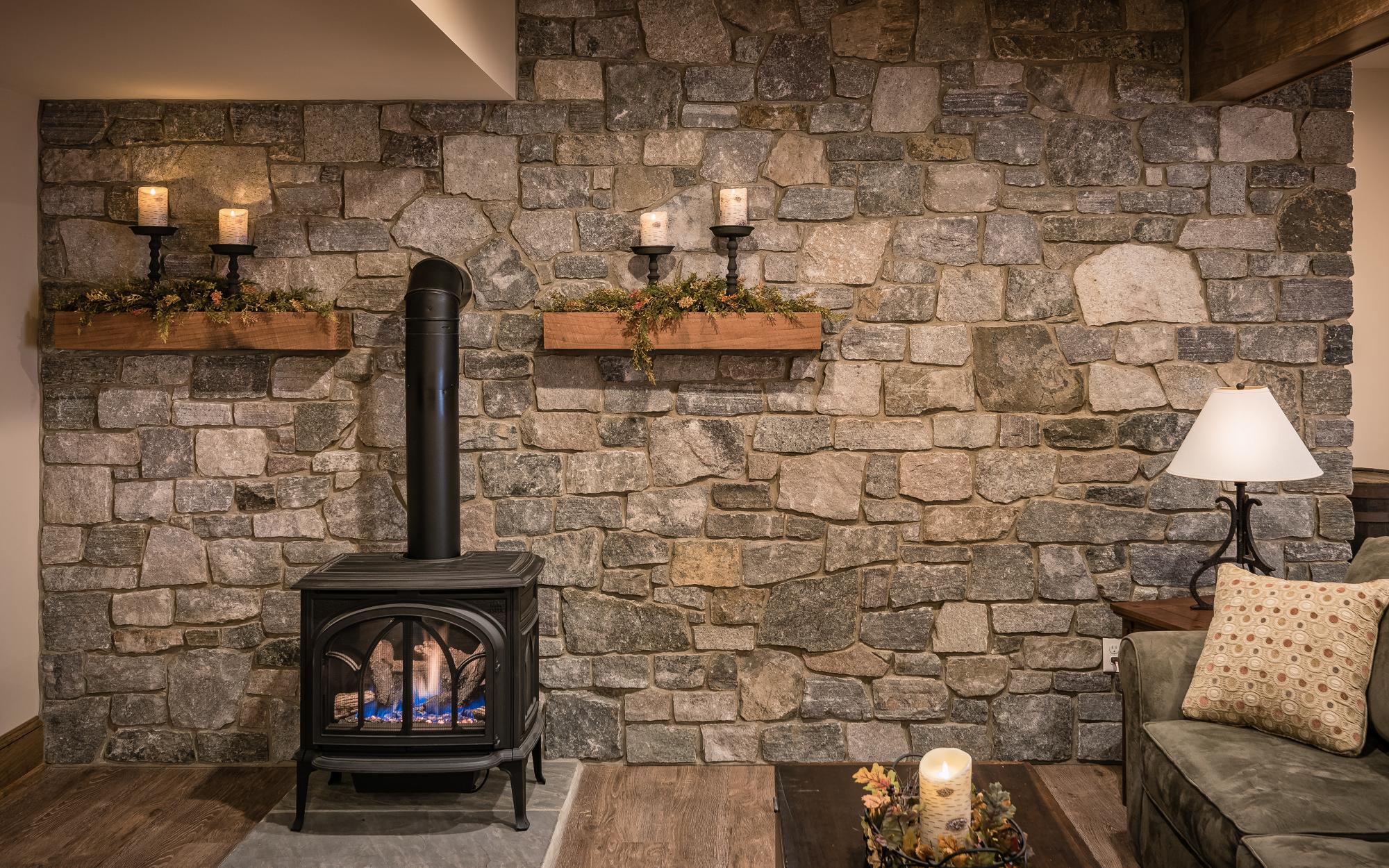 Homestead Rubble Rockland wall panels by Old World Veneer, primary product image. Premium stone veneer for exterior and interior walls.