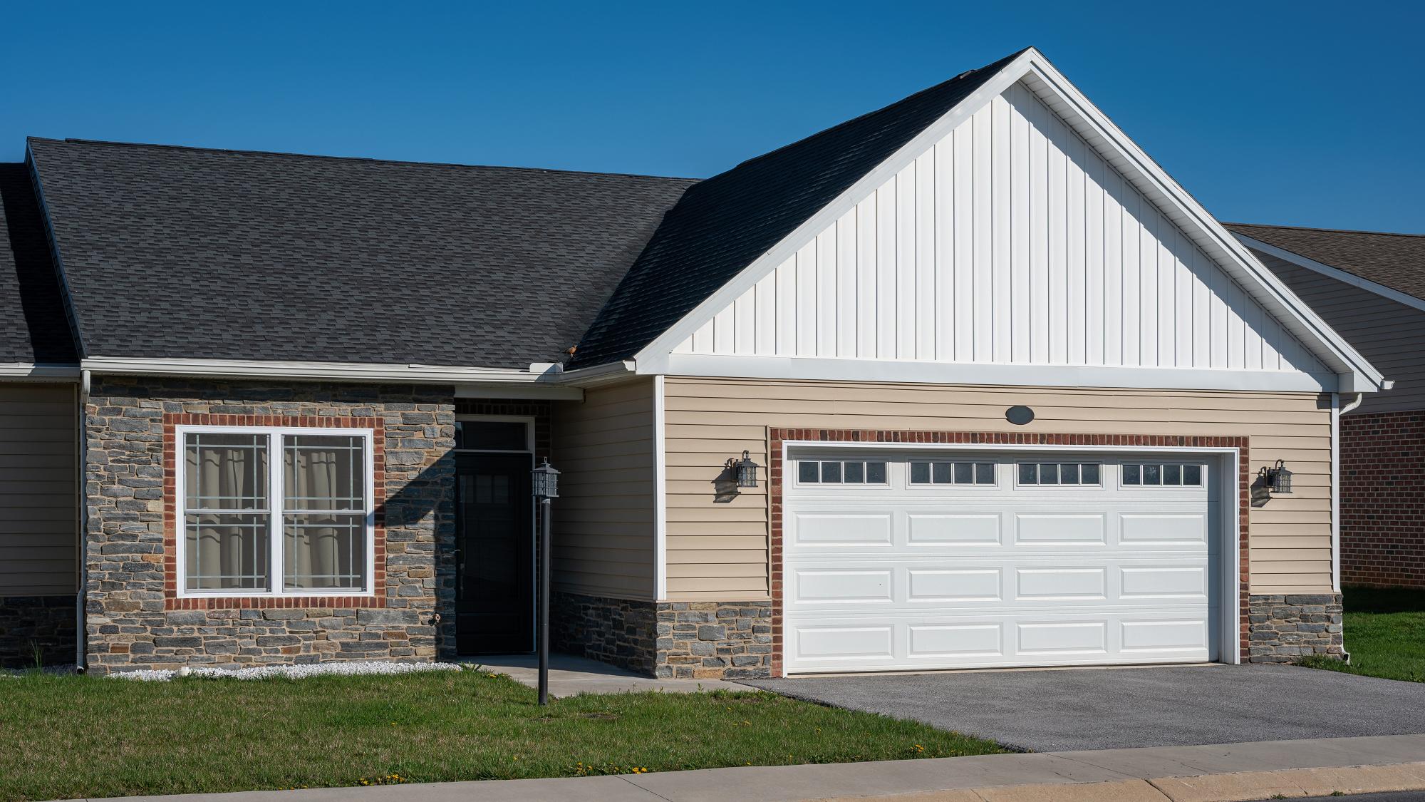 Ledgestone High Point wall panels by Old World Veneer, primary product image. Premium stone veneer for exterior and interior walls.