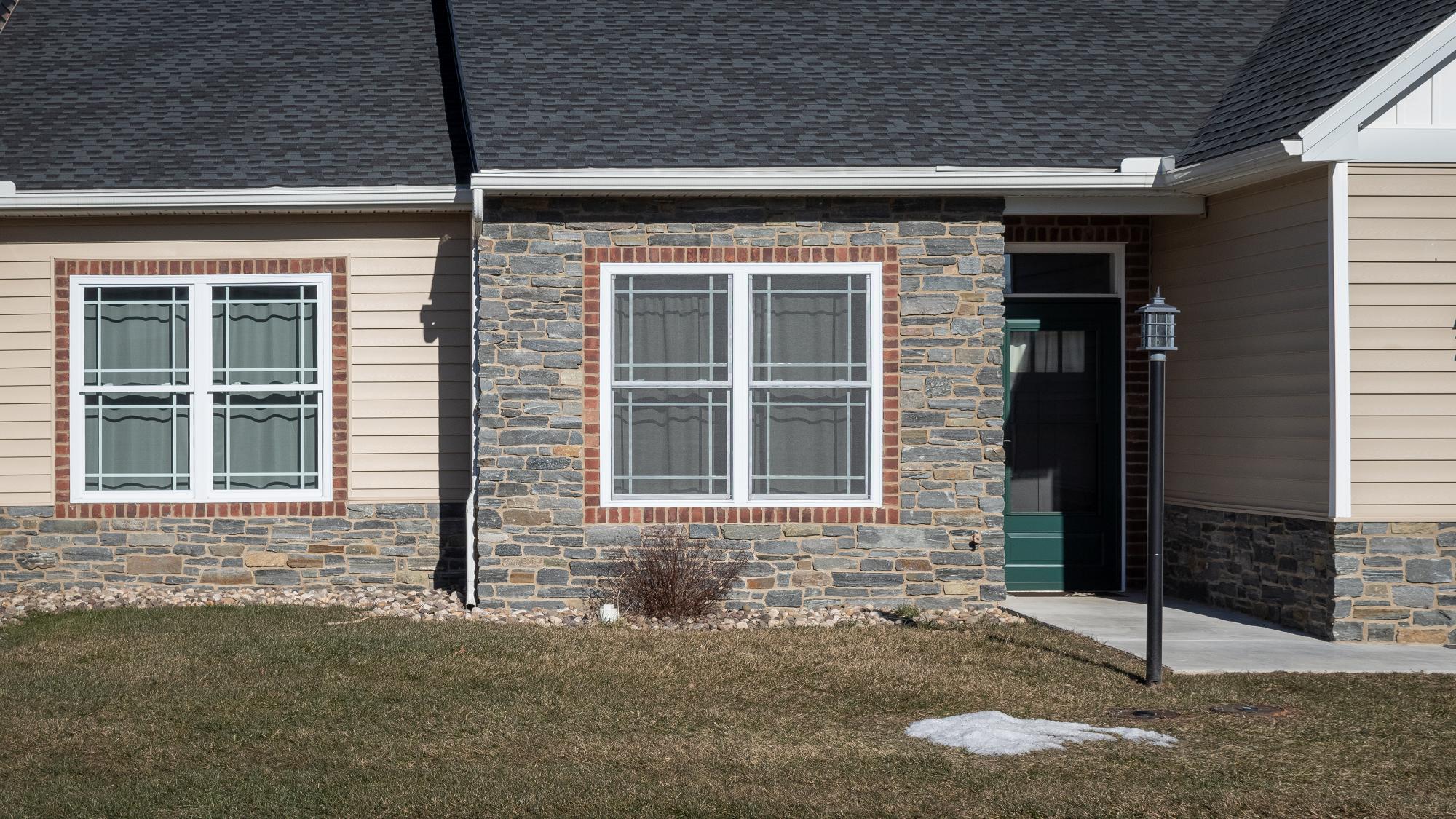Ledgestone High Point wall panels by Old World Veneer, primary product image. Premium stone veneer for exterior and interior walls.
