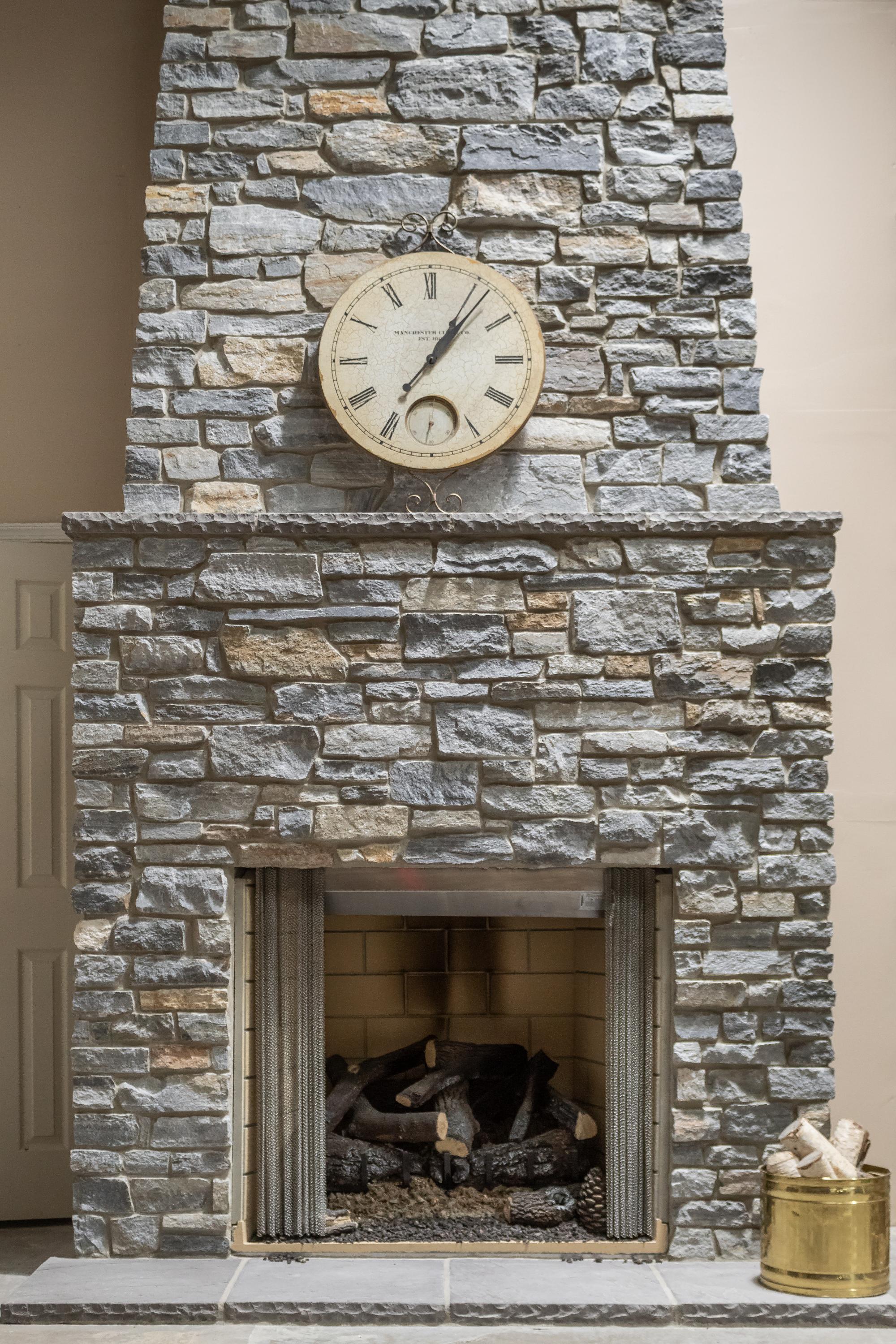 Ledgestone Silver Bay wall panels by Old World Veneer, primary product image. Premium stone veneer for exterior and interior walls.