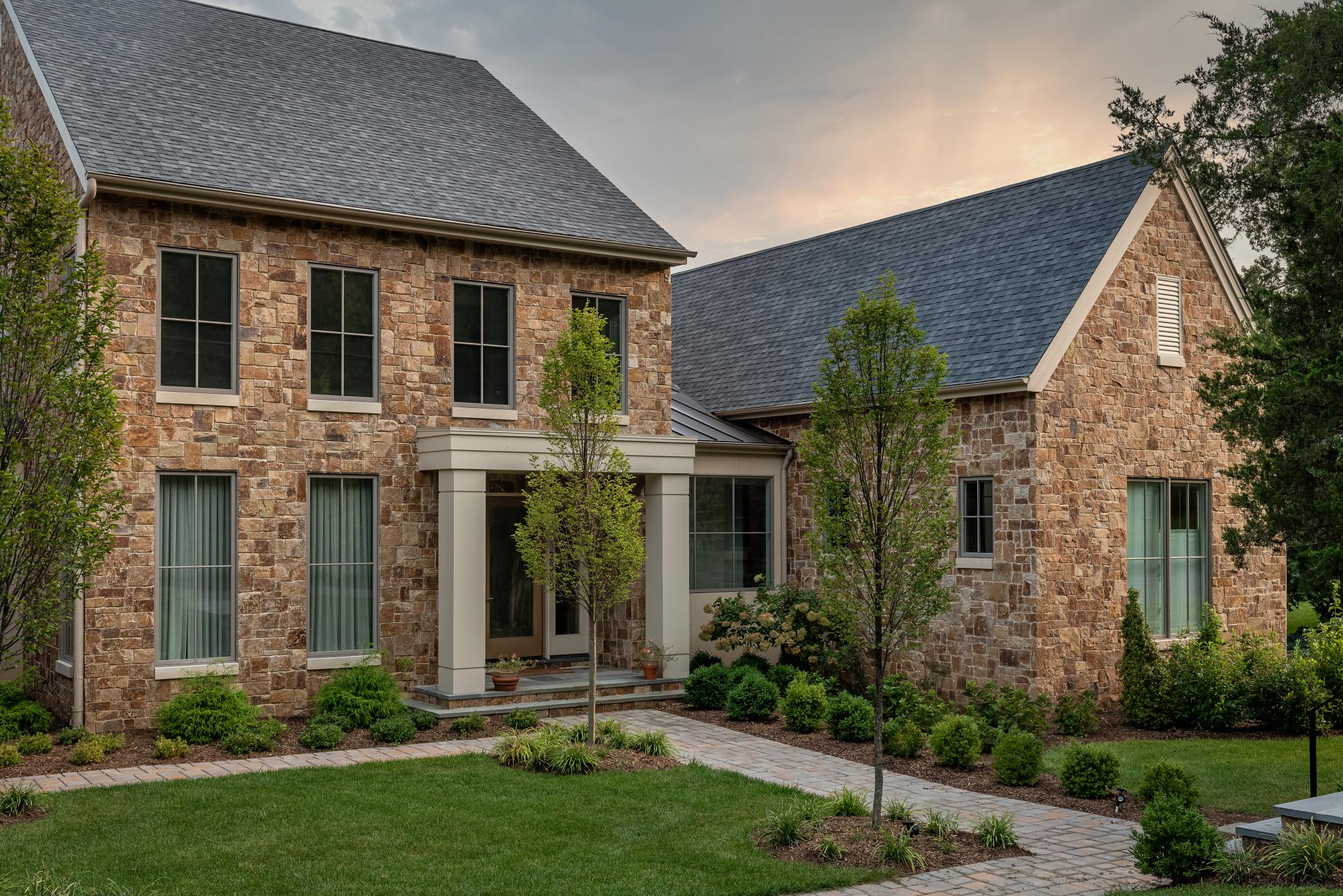 Rustic Ashlar Granite Falls wall panels by Old World Veneer, primary product image. Premium stone veneer for exterior and interior walls.