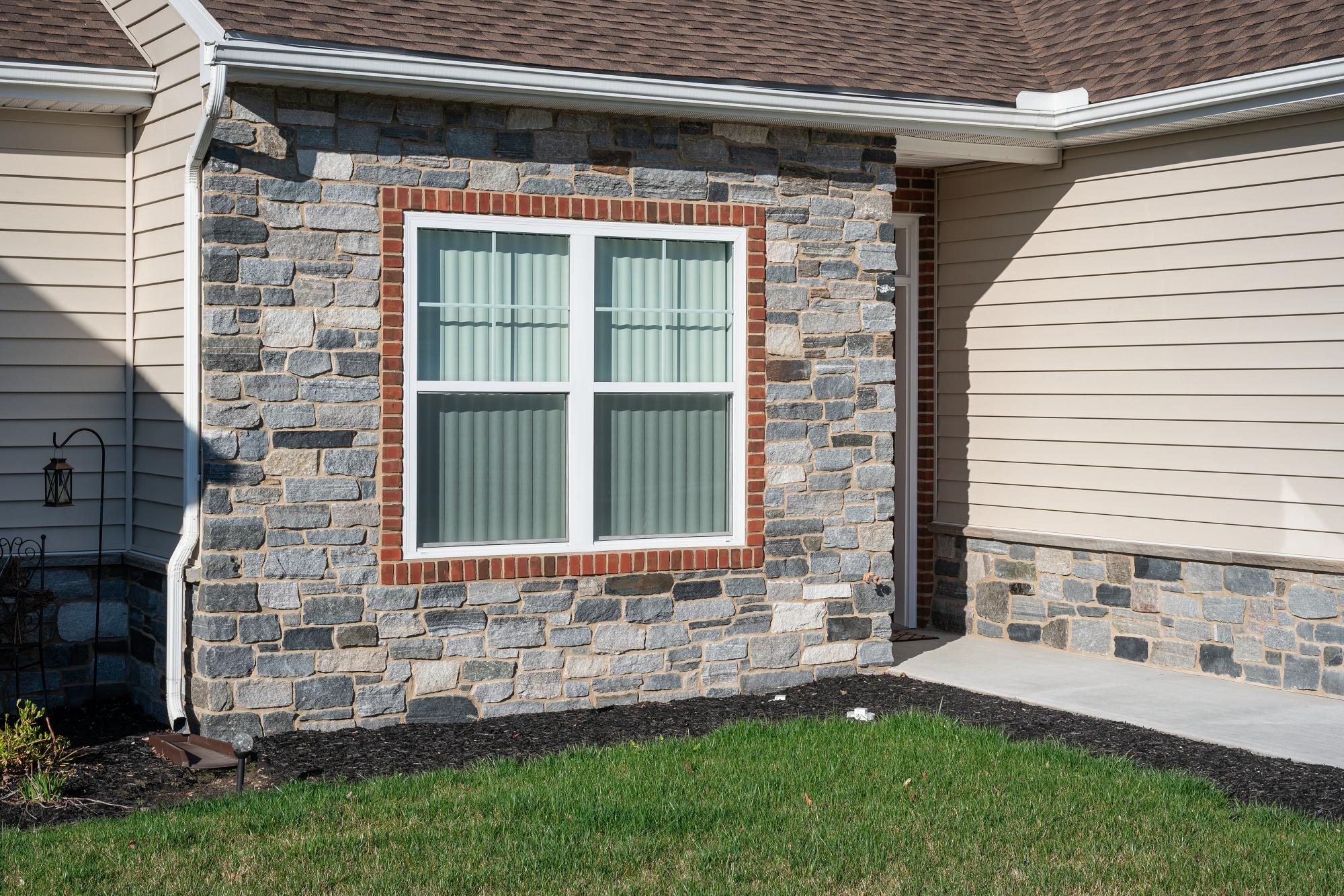 Rustic Ashlar Holston Valley wall panels by Old World Veneer, primary product image. Premium stone veneer for exterior and interior walls.