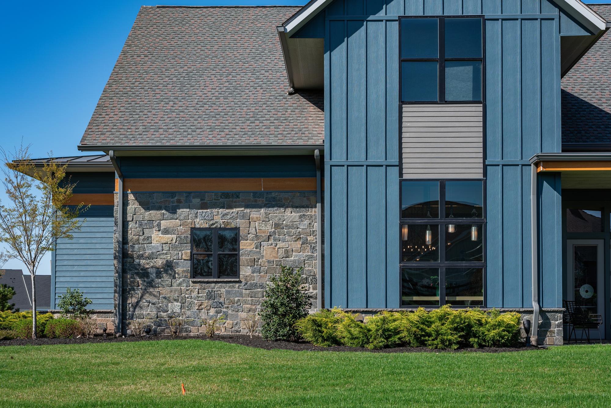Rustic Ashlar Winter Harbor wall panels by Old World Veneer, primary product image. Premium stone veneer for exterior and interior walls.