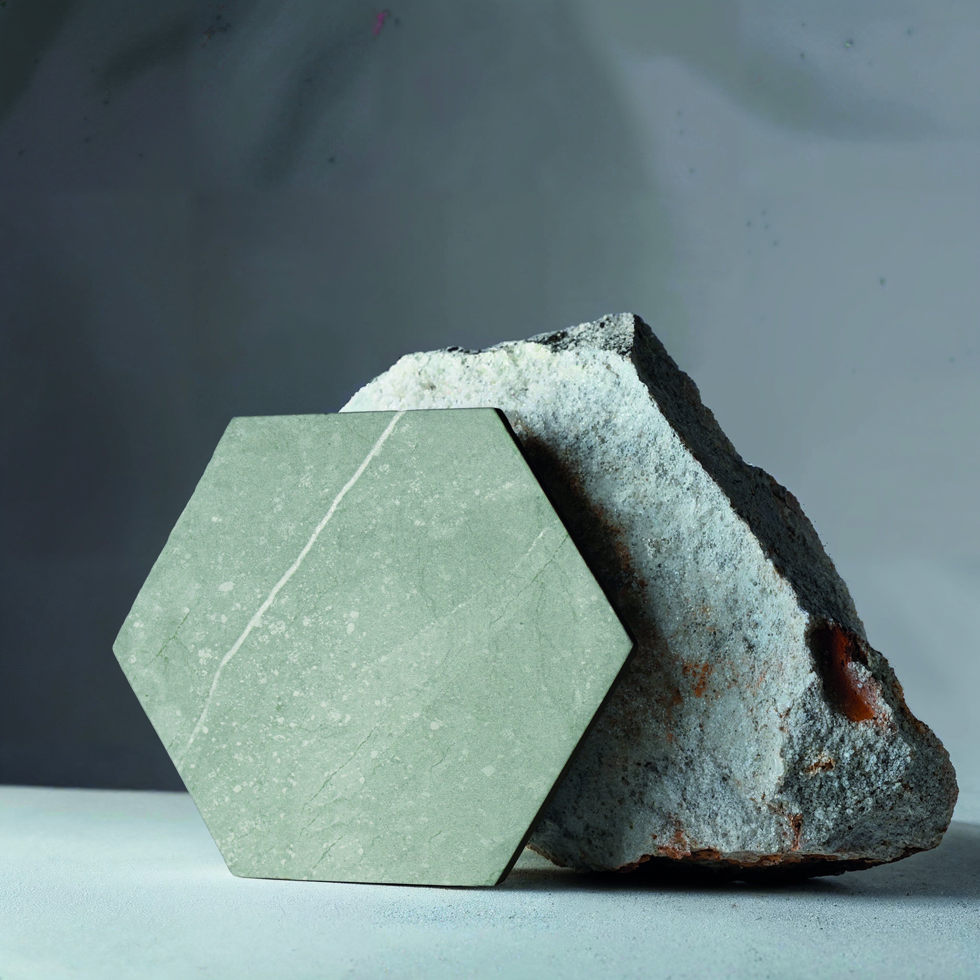 PIETRA: Grey Hexagon Field Tile (5.5"x6.3"x8.5-mm | matte)