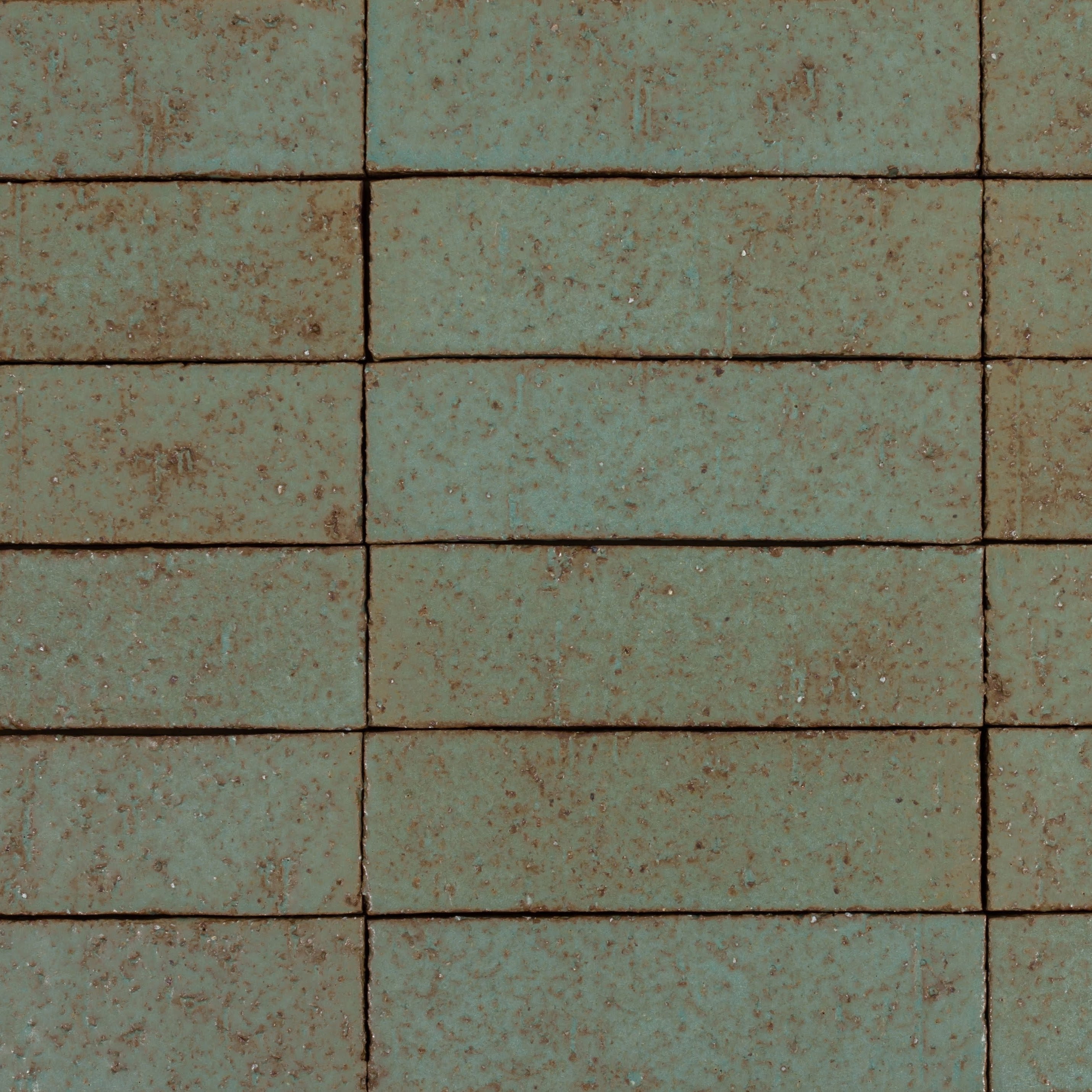 Arto Glazed Brick: Chrome (Flat 2¼"x7⅝"x⅝")