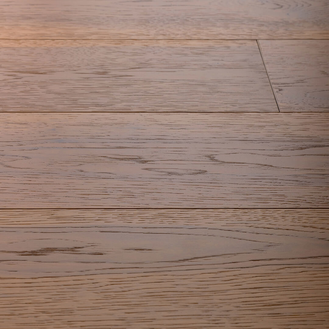 HERMITAGE: Loire Valey Hickory Engineered Hardwood Plank (7½"X24"-76"X⅝" | Wire Brush)