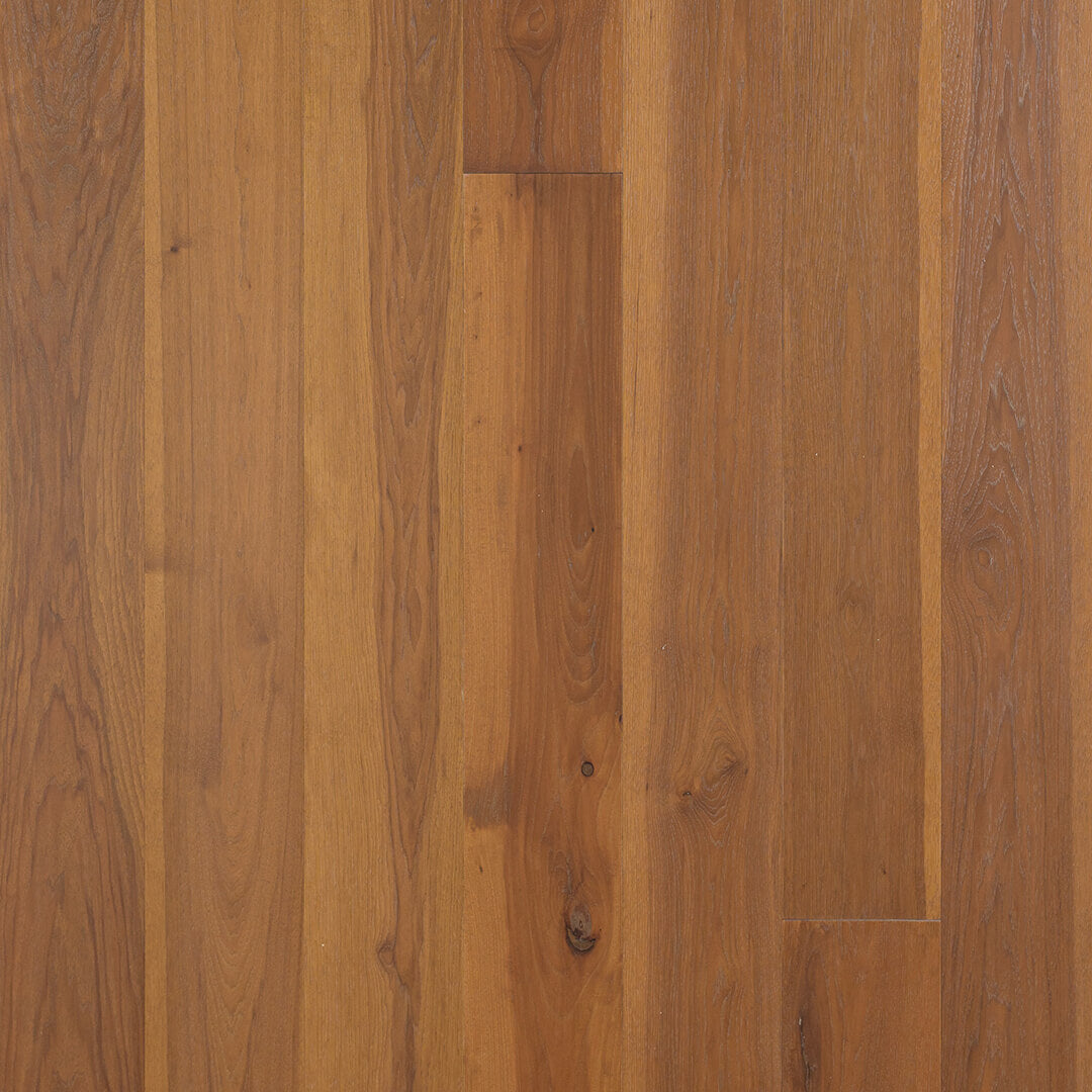 HERMITAGE: Loire Valey Hickory Engineered Hardwood Plank (7½"X24"-76"X⅝" | Wire Brush)