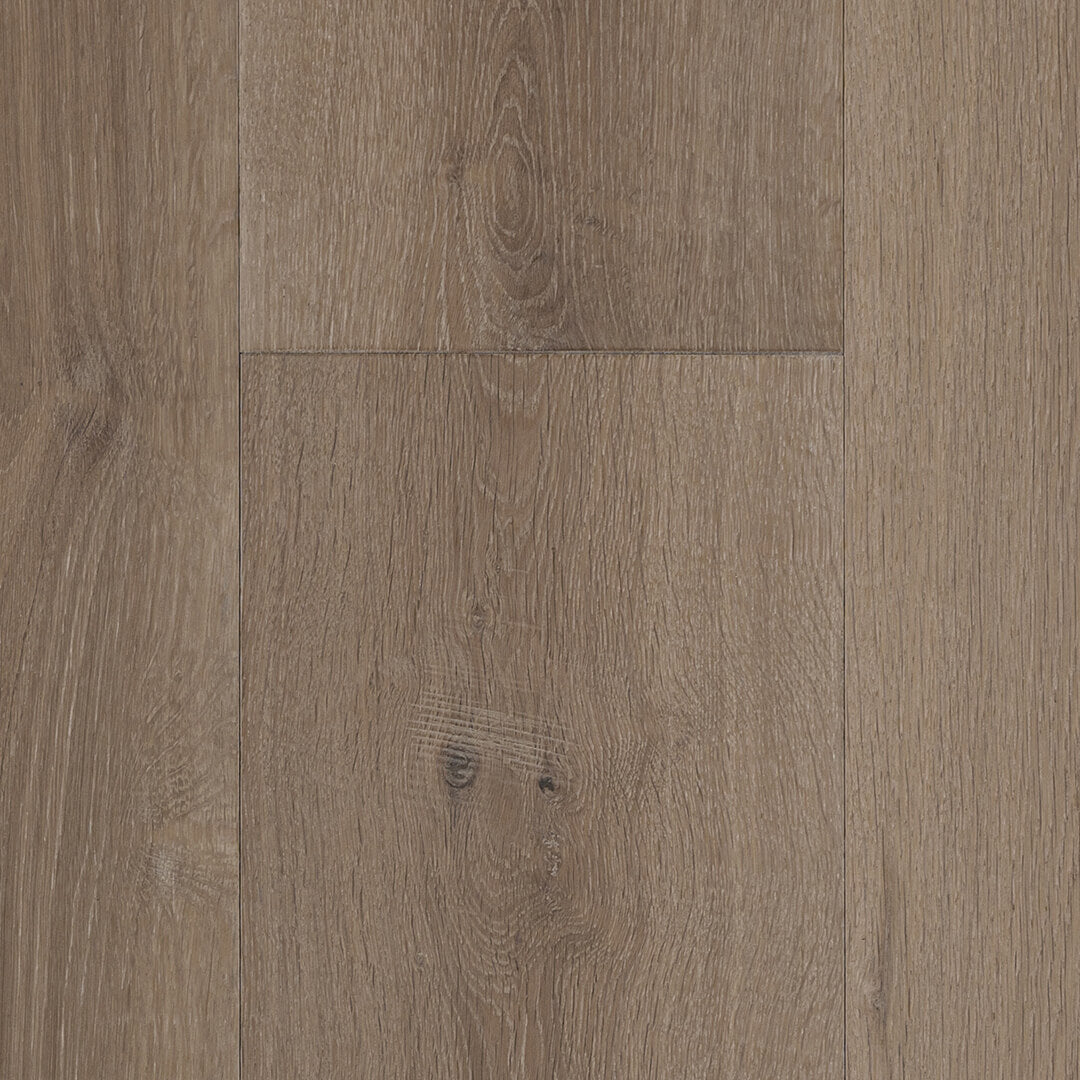 HERMITAGE: Moet White Oak Engineered Hardwood Plank (9"X24"-84"X⅝" | Wire Brush)