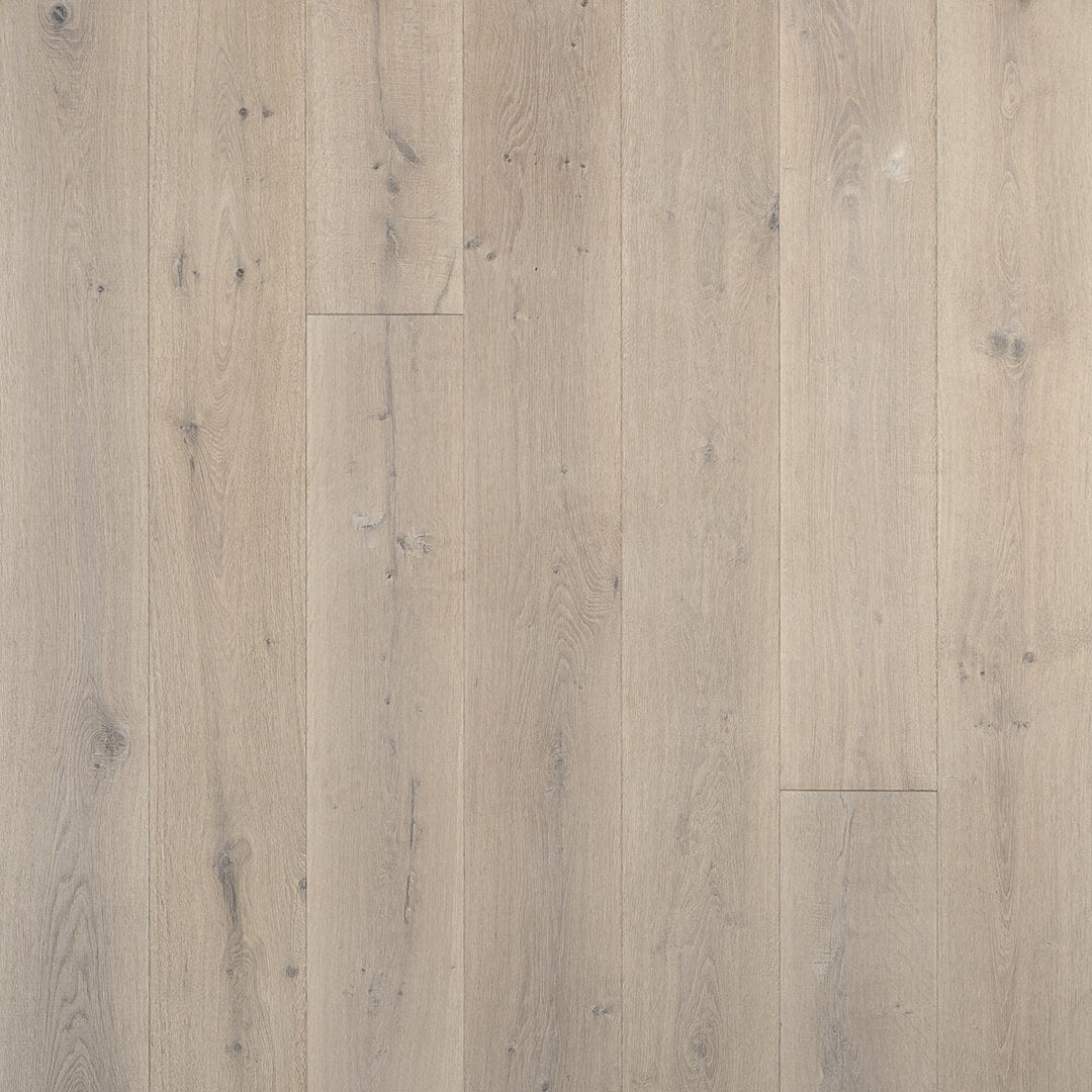 HERMITAGE: Tours White Oak Engineered Hardwood Plank (9"X24"-84"X⅝" | Wire Brush)