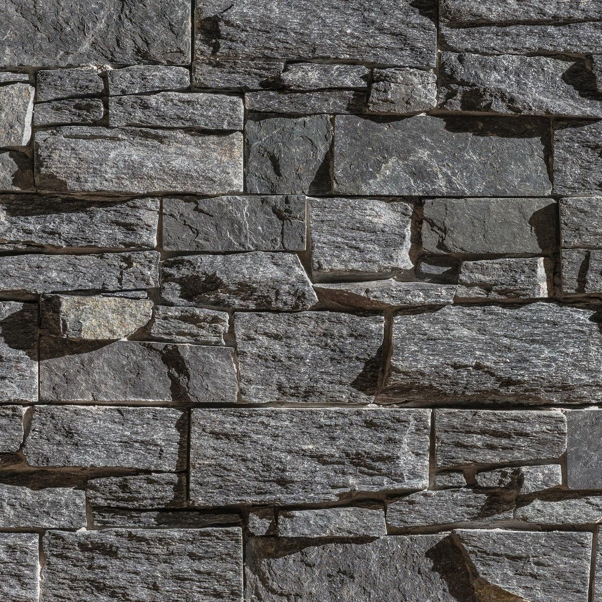 Old World StackedPanel Stone Veneer stone veneer collection by Old World Veneer - 2 colors, 1 finishes