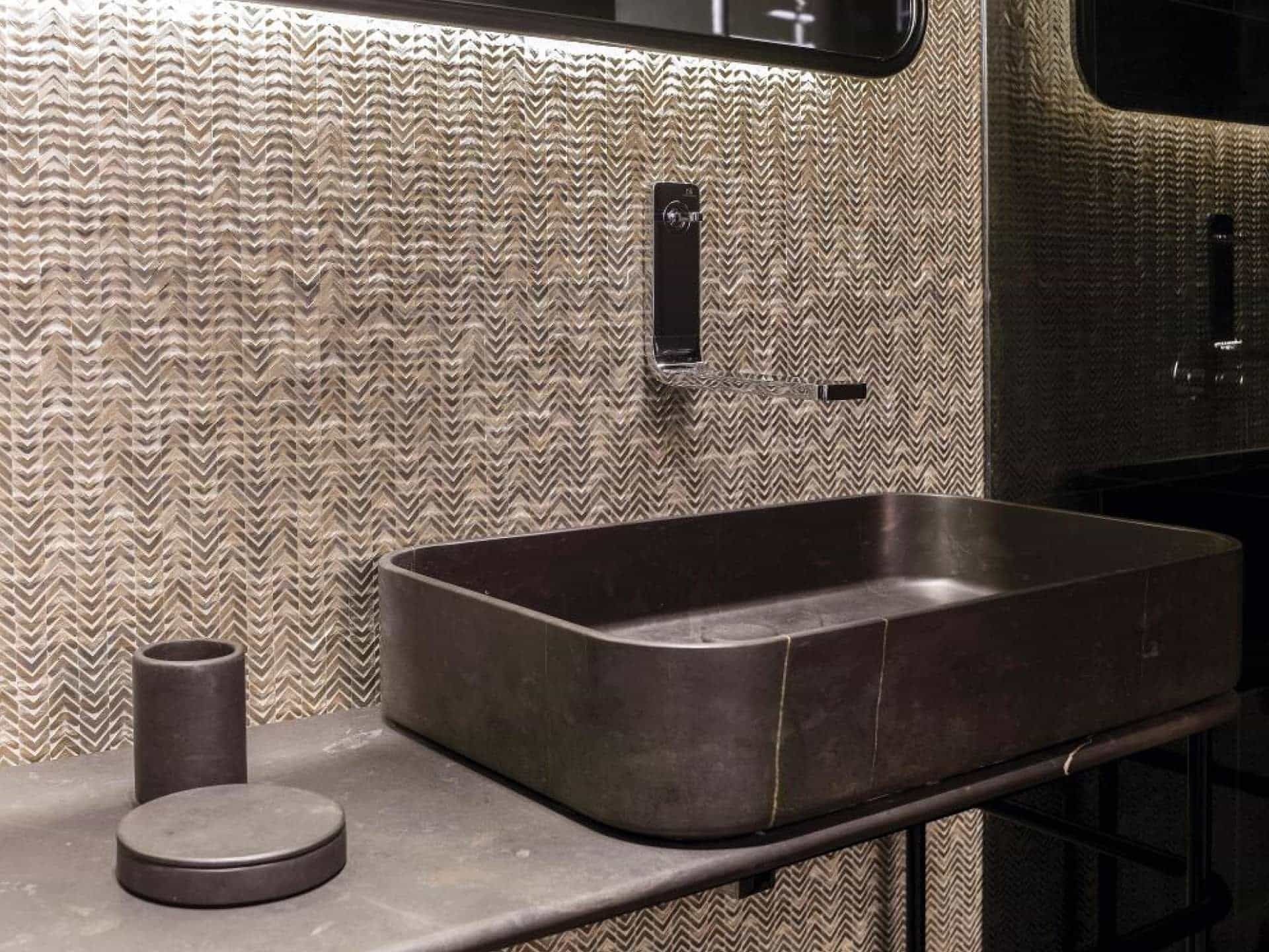 Gravity Gold Arrow Mosaic (12x12 | gloss)