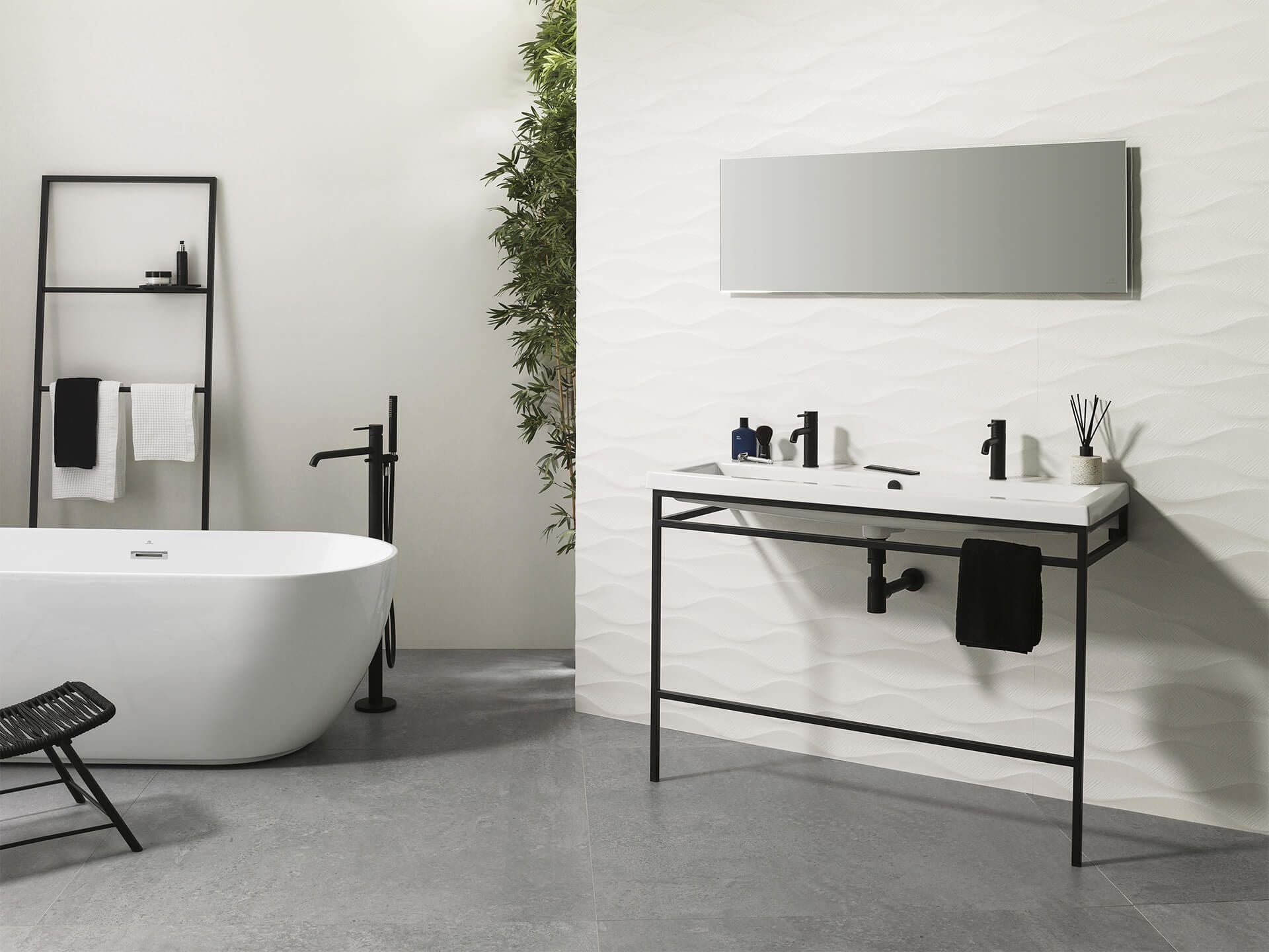 Noir Caliza Floor Tile (47x47x8.5-mm | matt)