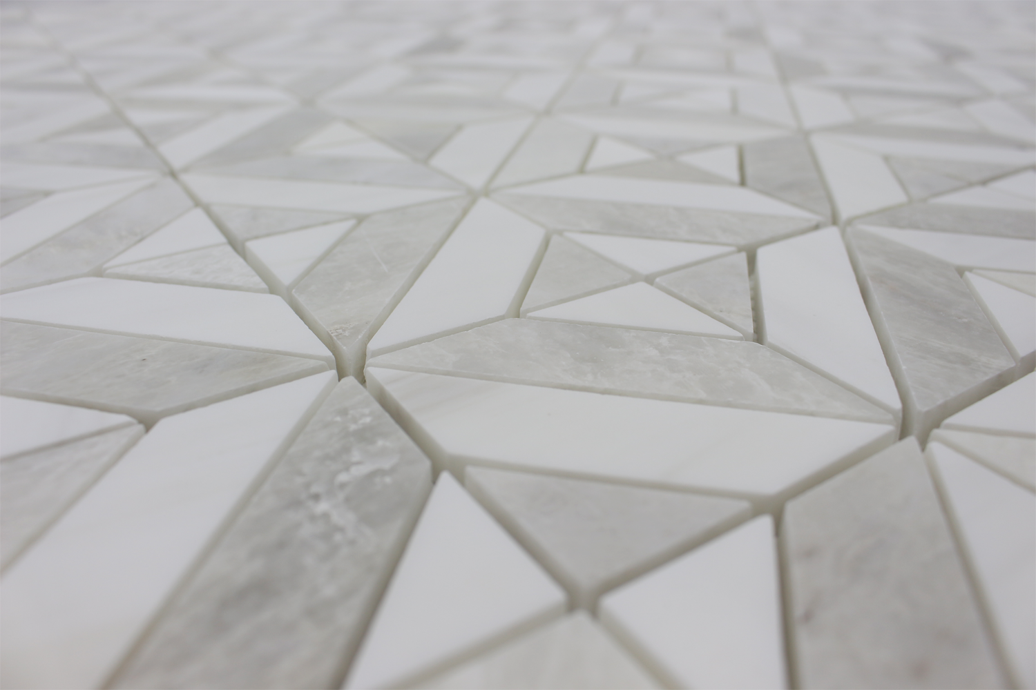 BIANCO VENATO: Iceberg Dolomite Matrix Mosaic (12"x12"x3/8" | polished)