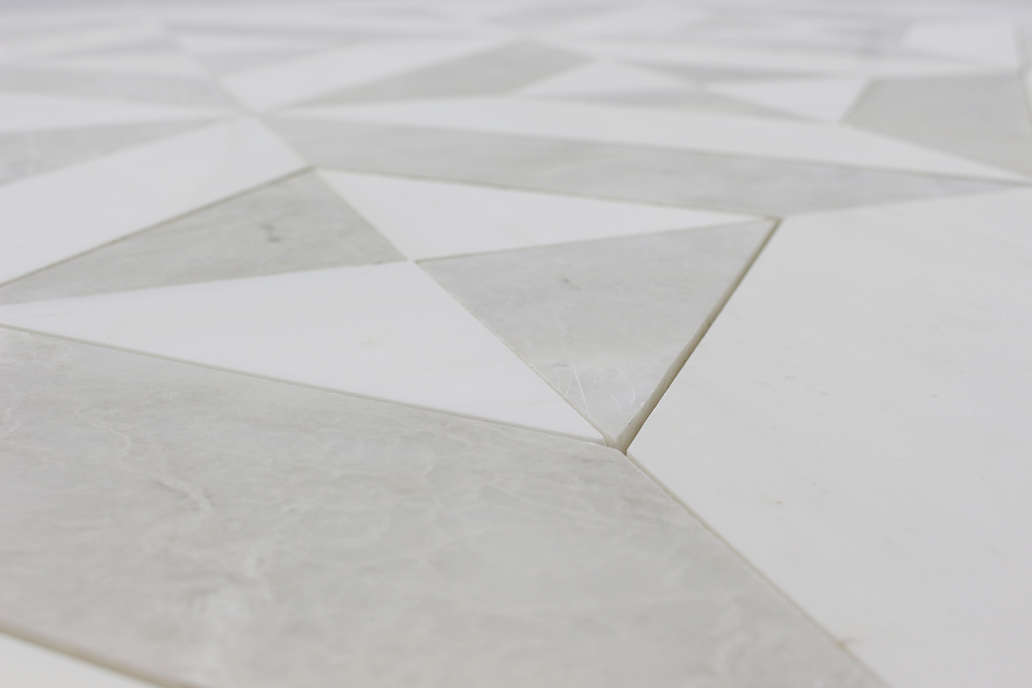 BIANCO VENATO: Iceberg Marble Artisan Mosaic (6"x8"x3/8" | polished)