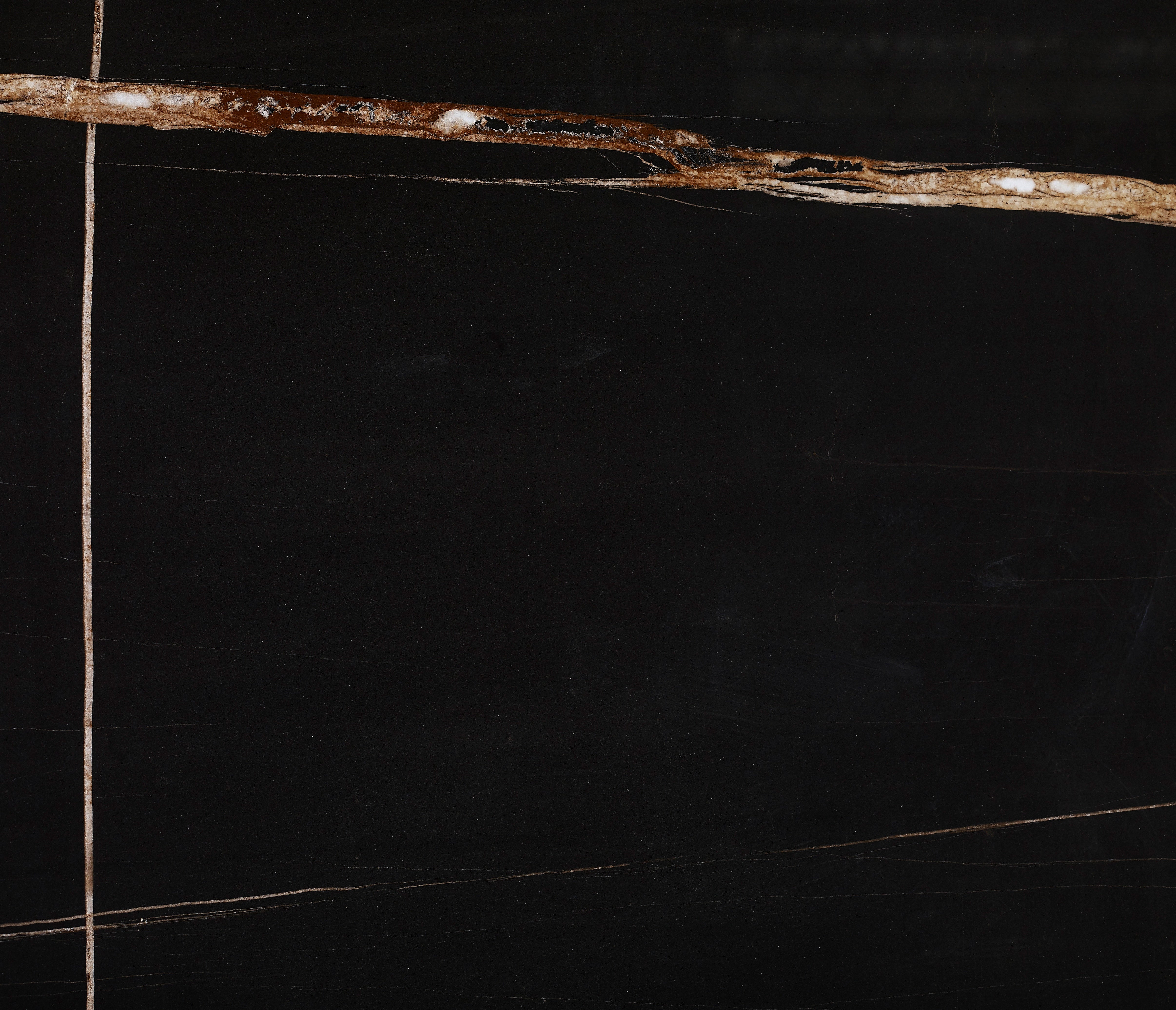 Majesto Sahara Noir sintered stone slabs by Anatolia, top-down product view, 64"×127"×15/32" size. Turkish sintered stone for floors and walls.