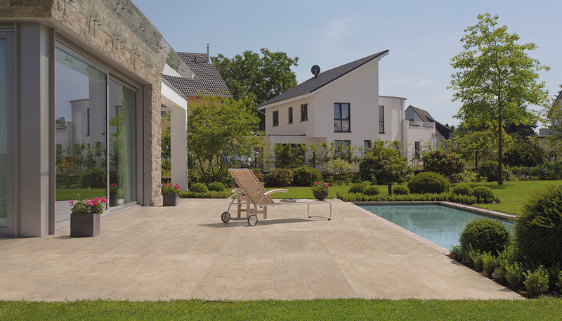 Porcelain Stoneware Emil On Square Concrete Outdoor Space Sabbia lifestyle image