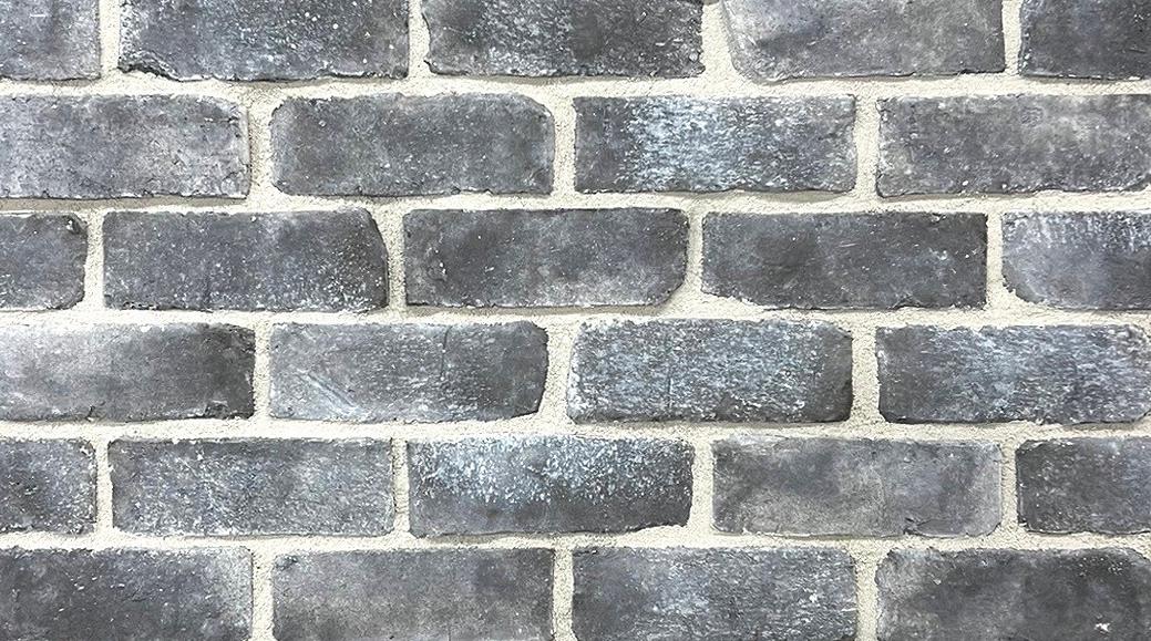 Brick Carbone brick by Casa di Sassi, primary product image. Premium stone veneer for exterior and interior walls.
