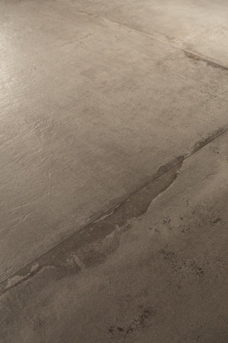 CCI Leonardo - Waterfront Porcelain lifestyle image