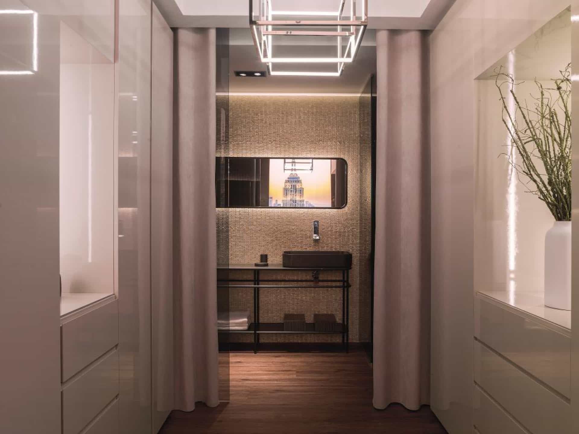 Gravity Gold Arrow Mosaic (12x12 | gloss)